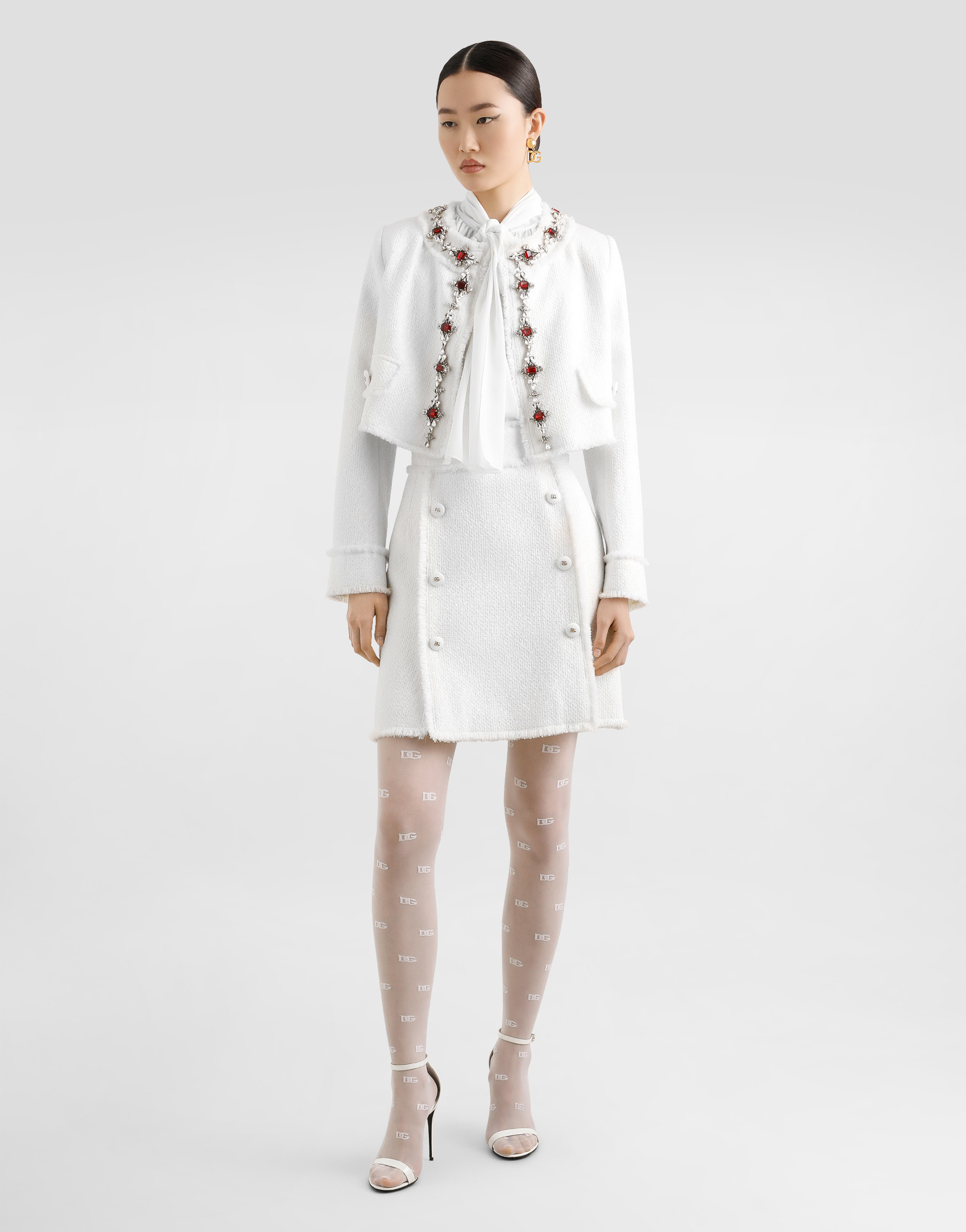 https://asset.dolcegabbana.com.cn/dg-prod-pim/1751616171-322-F4C03THUMUA-VERY%2BLIGHT%2BCREAM%2BWHI-2.png
