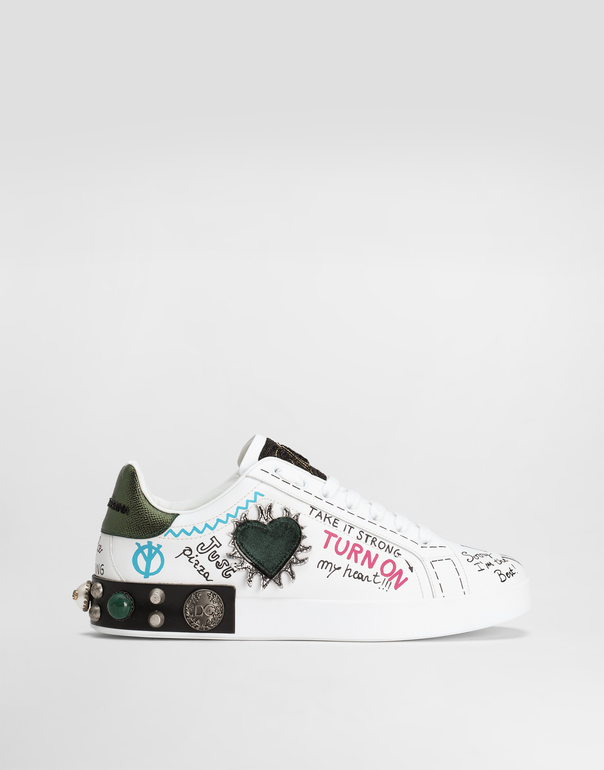 https://asset.dolcegabbana.com.cn/dg-prod-pim/1754896811-322-CS1759AH029-2-SCRITTE%2BVERDI%2BF.BCO-1.png