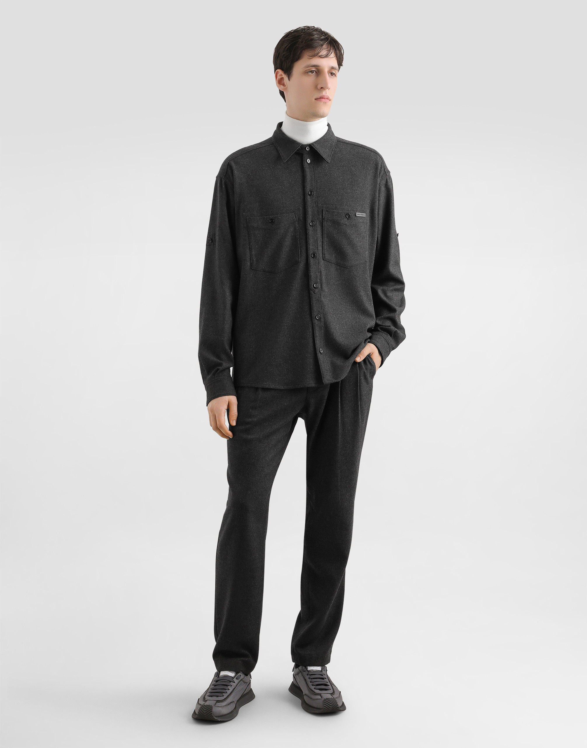 https://asset.dolcegabbana.com.cn/dg-prod-pim/1754897314-322-G5NI3TFURNC-DARK%2BANTHRACITE%2B4-2.png
