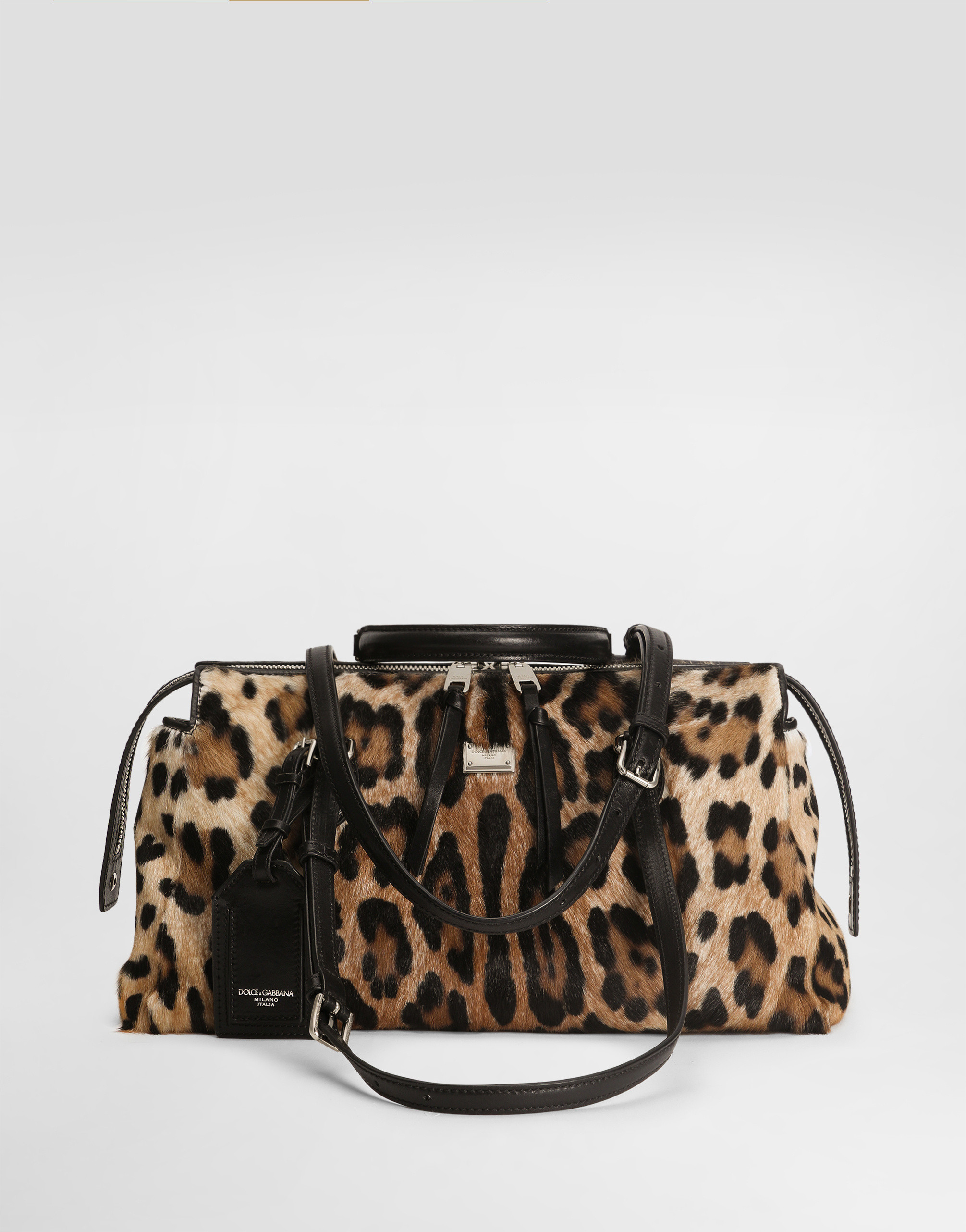 https://asset.dolcegabbana.com.cn/dg-prod-pim/1757067476-322-BB7844AX853-PRINT%2BLEOPARD2FBLACK-1.png