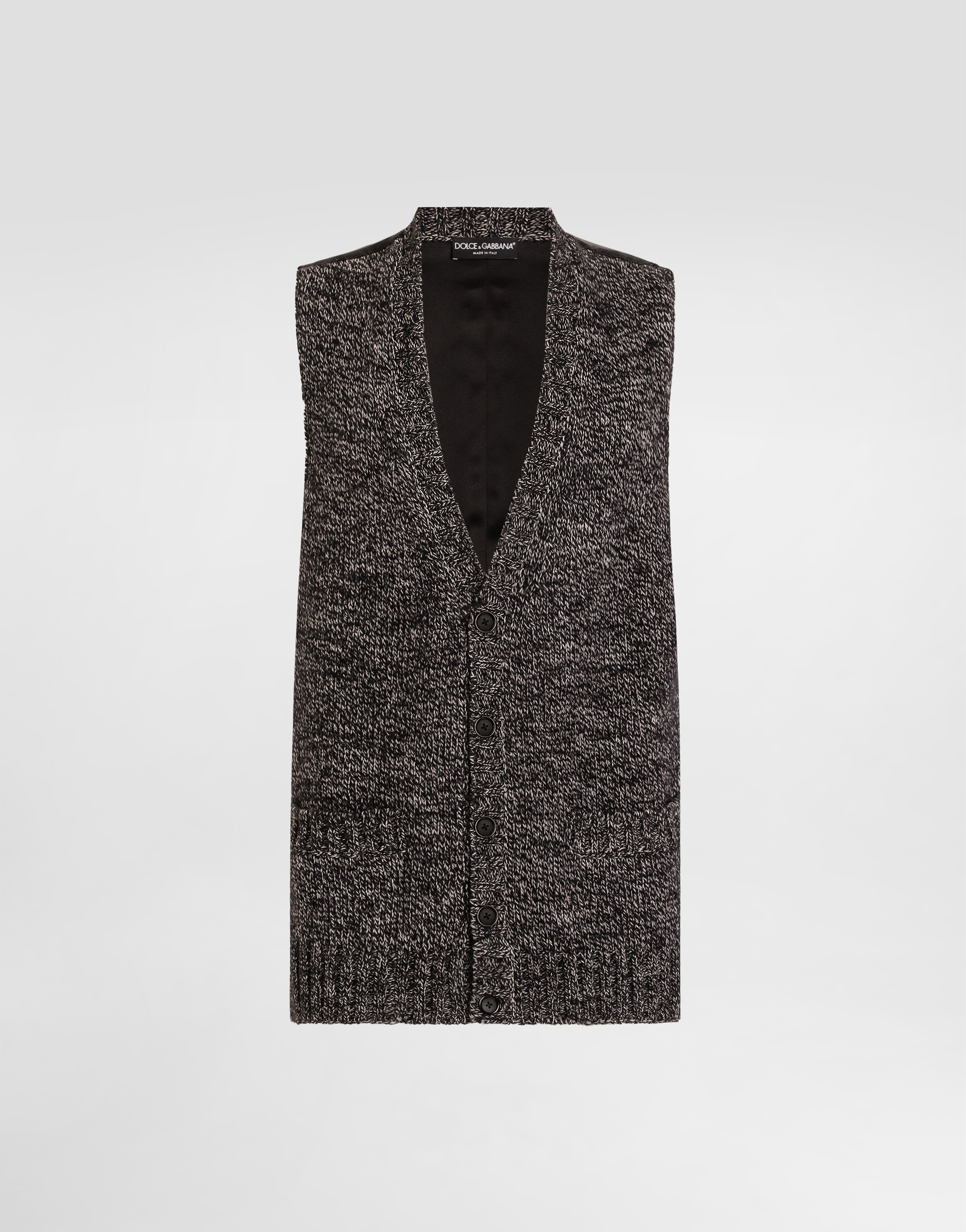https://asset.dolcegabbana.com.cn/dg-prod-pim/1757473026-322-GXT45TJGMBT-BLACK2FWHITE-1.jpg