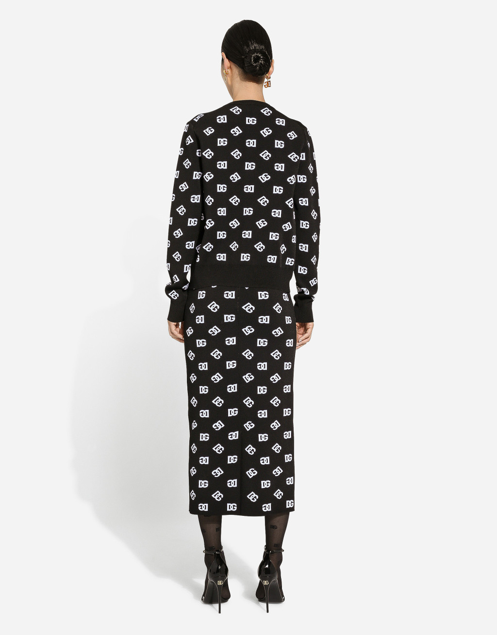 DG 徽标提花粘胶开衫3