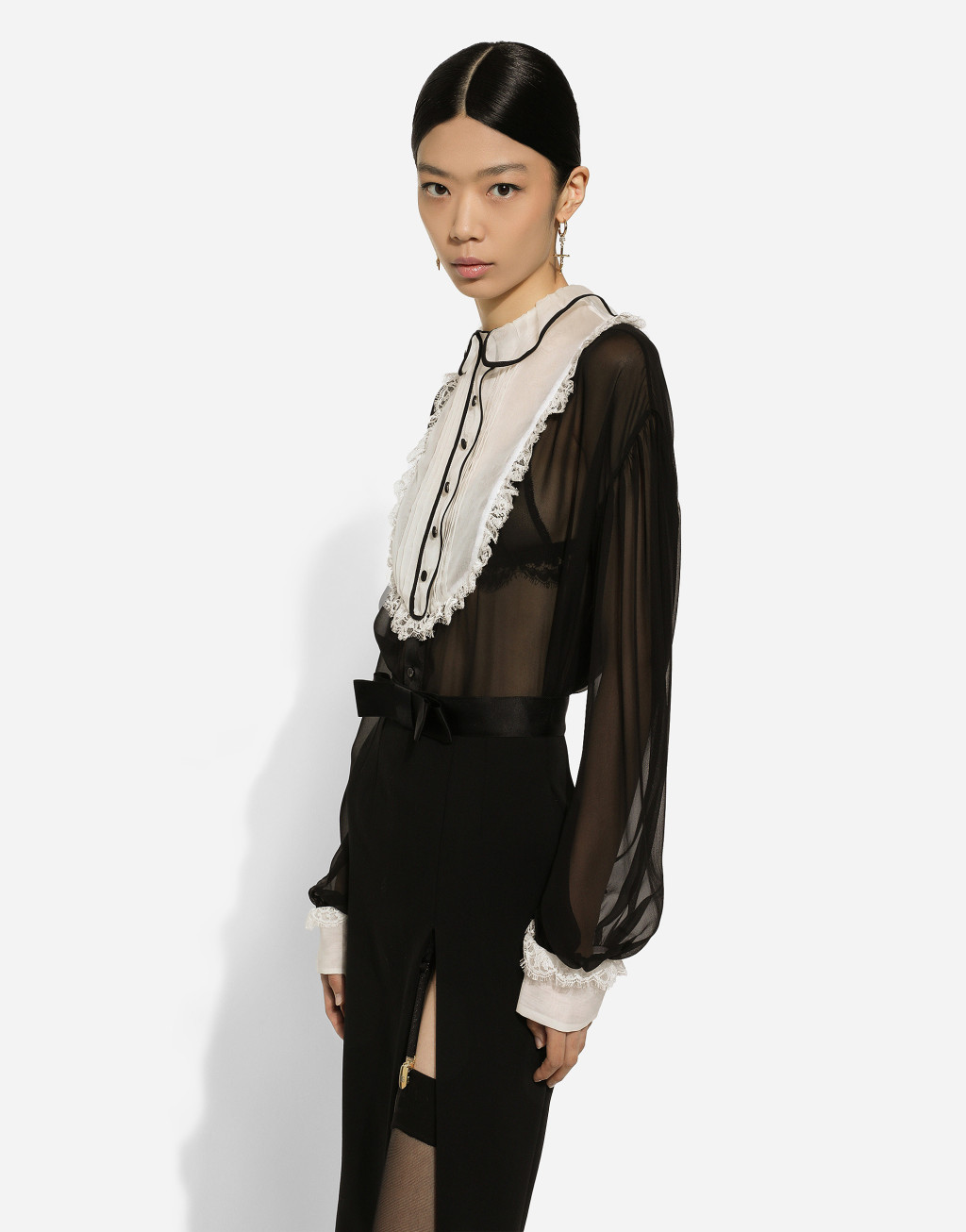 欧根纱袖口与胸饰雪纺衬衫7