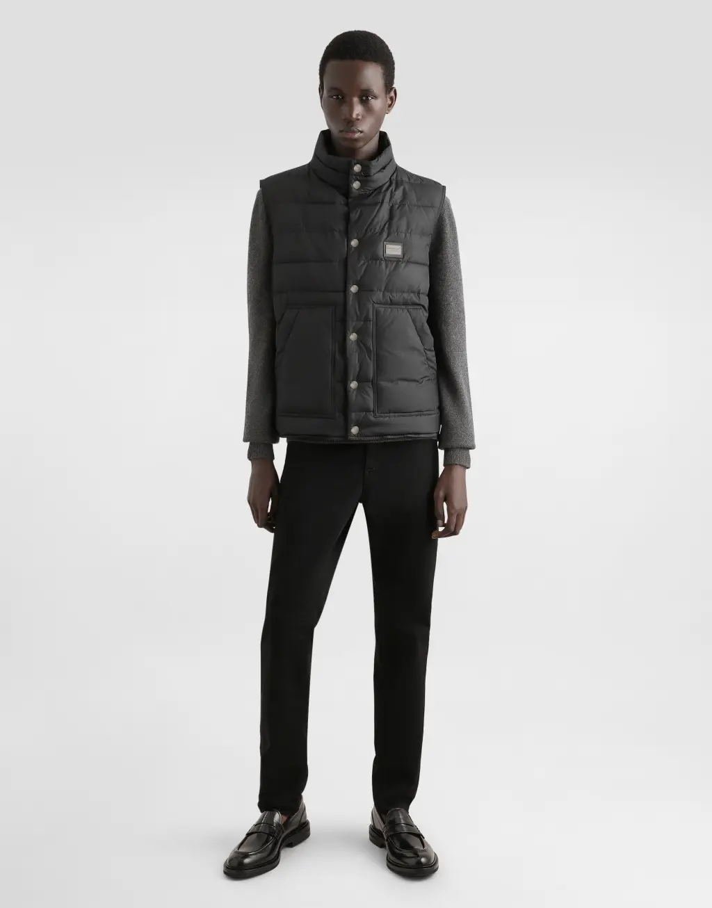 标牌羊毛圆领针织衫