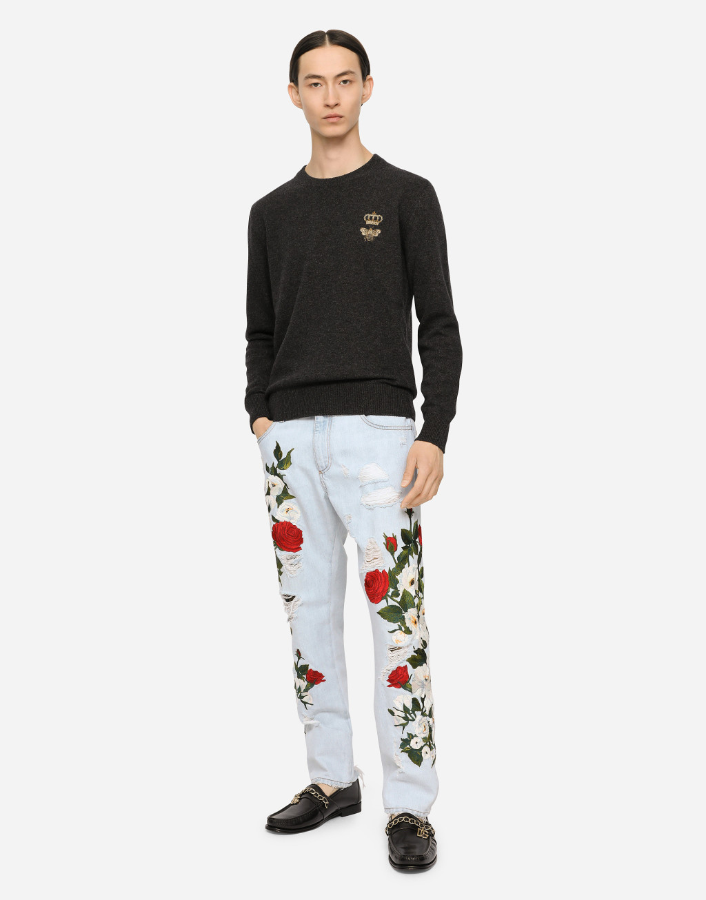 刺绣装饰羊毛圆领针织衫3