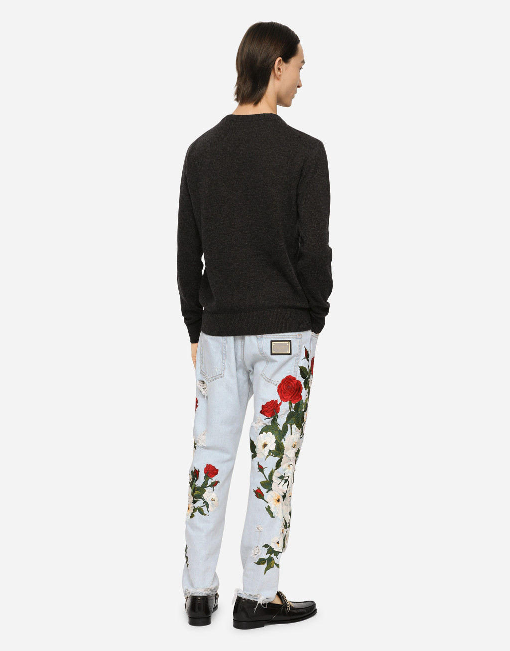 刺绣装饰羊毛圆领针织衫4