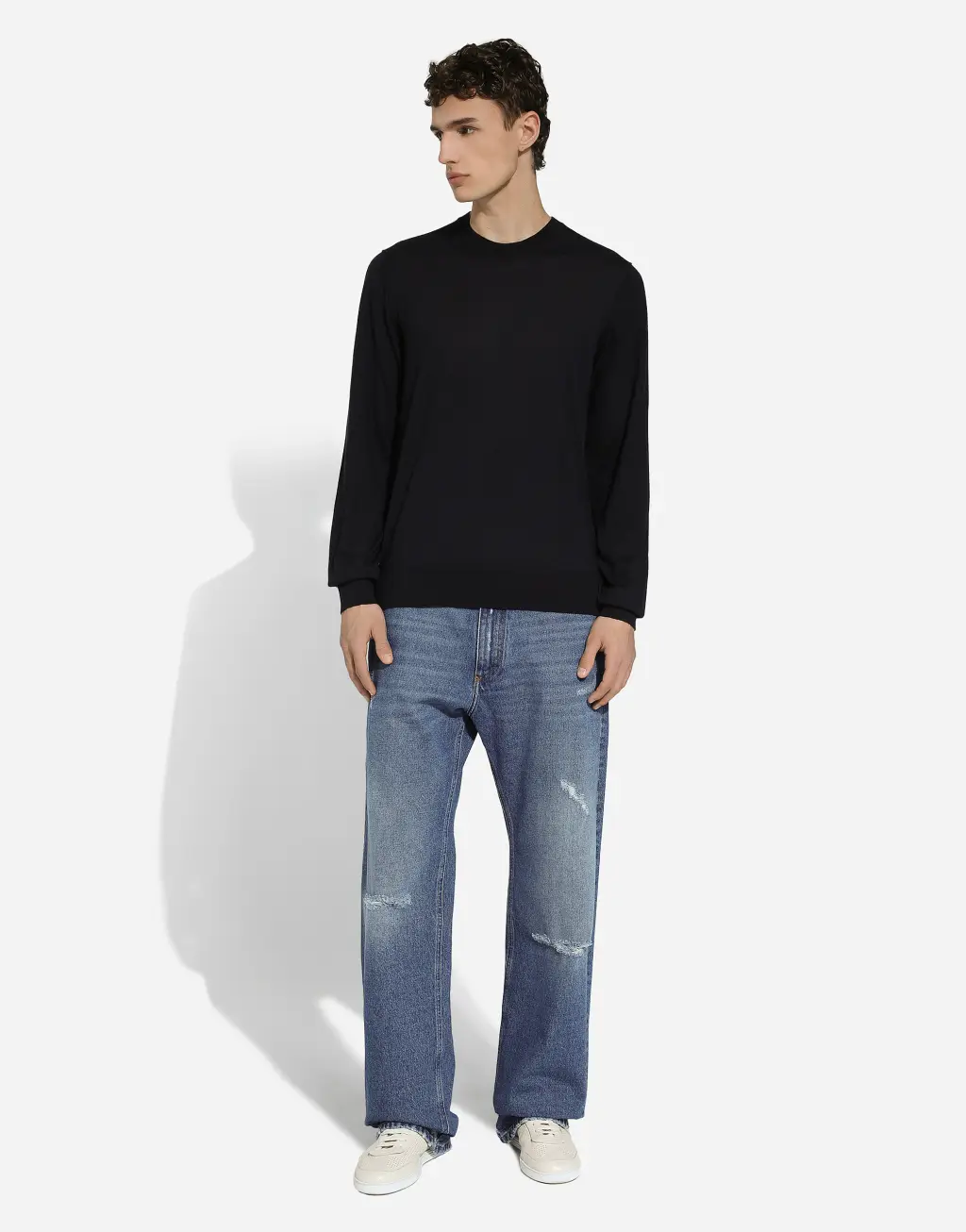 羊绒圆领针织衫