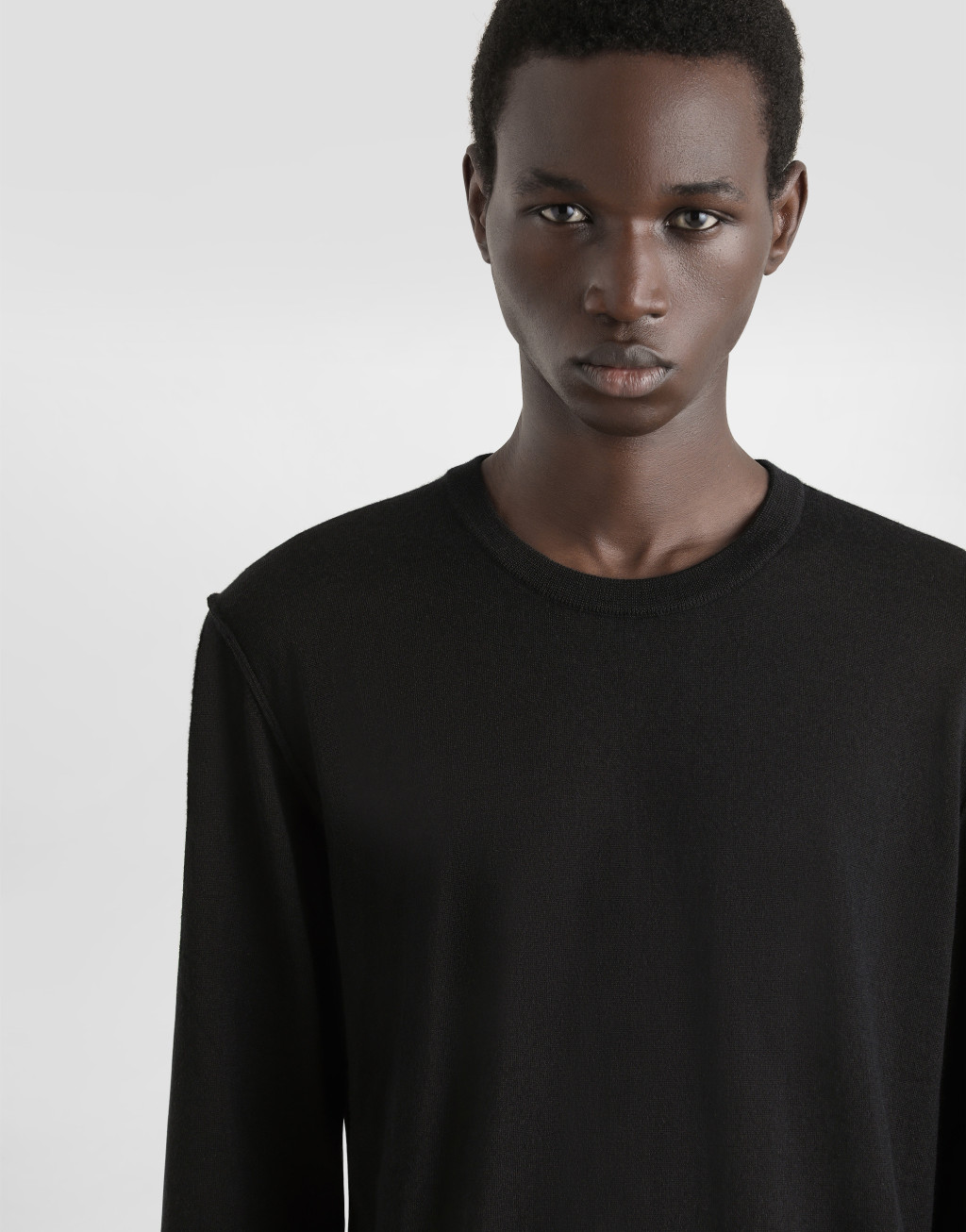 羊绒圆领针织衫4