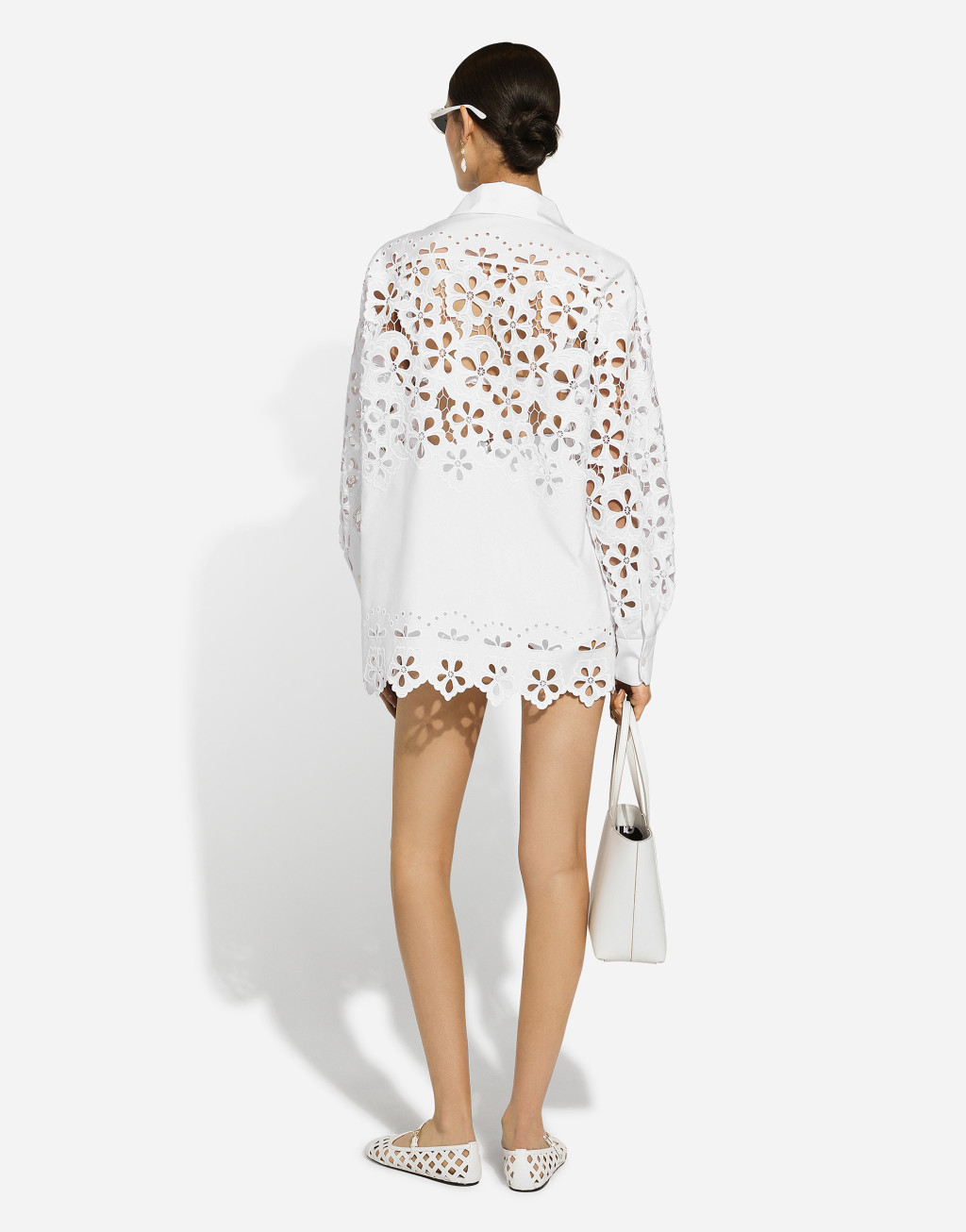 挖剪刺绣棉质阔型衬衫3