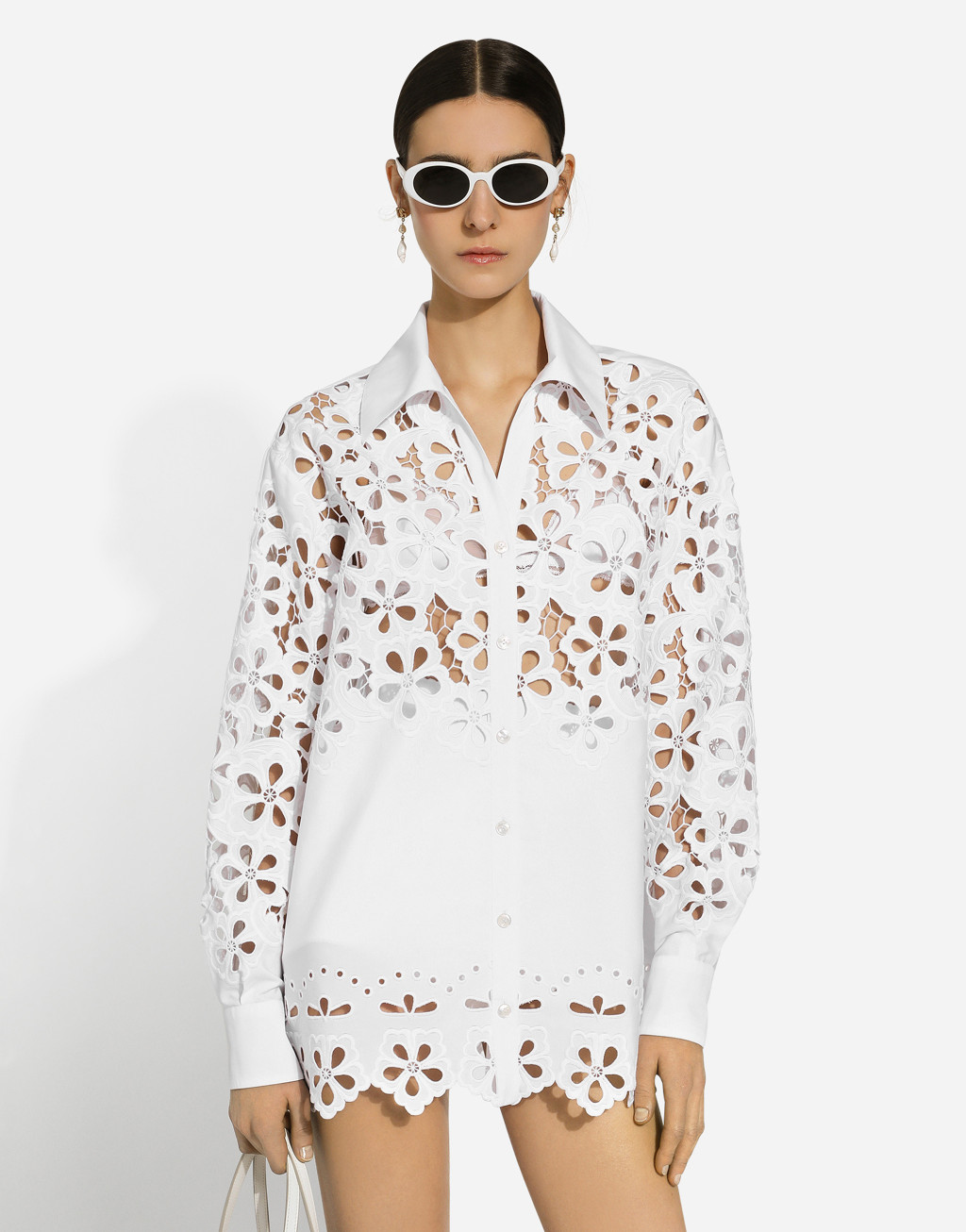 挖剪刺绣棉质阔型衬衫4