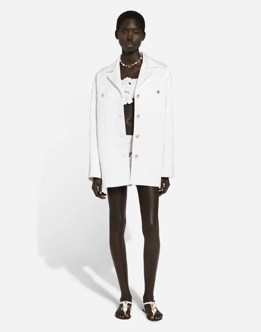 水钻装饰与挖剪刺绣棉质文胸上衣