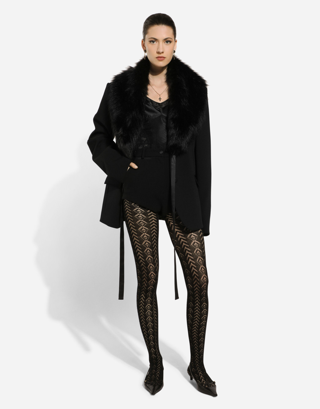 蕾丝与缎布束身上衣6