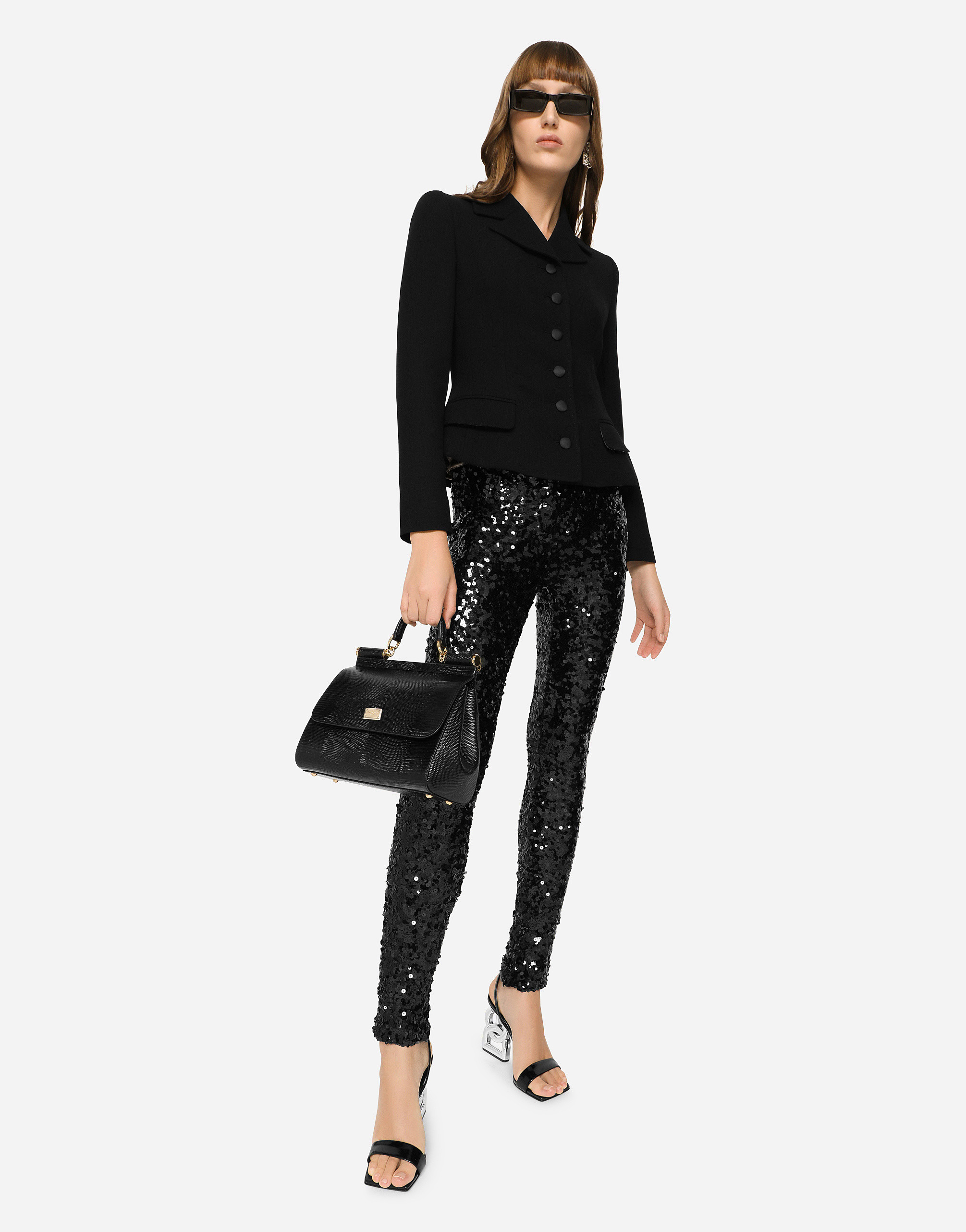 https://asset.dolcegabbana.com.cn/dg-prod-pim/1761286912-322-F26AJTFU23Q-BLACK-1.png