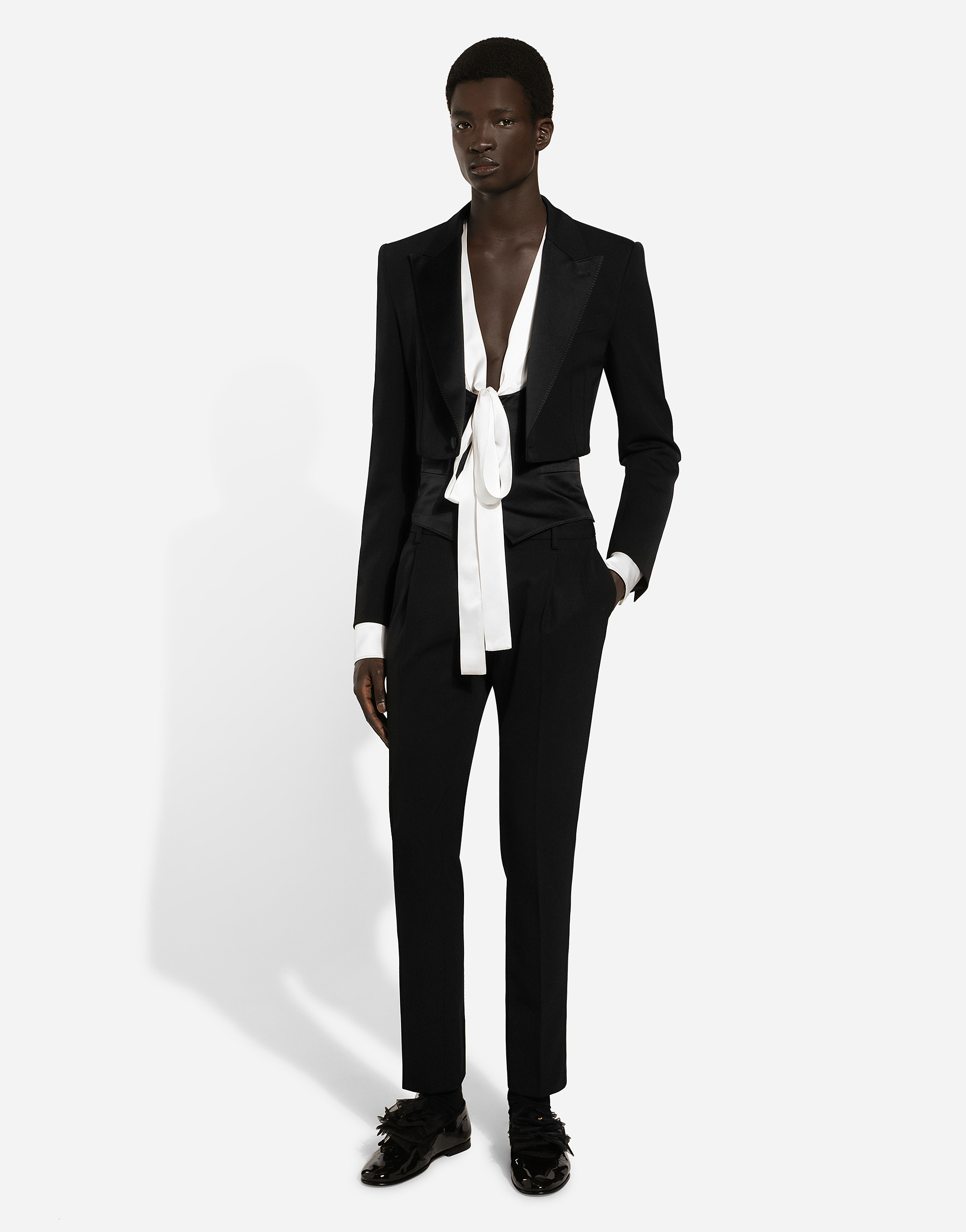 https://asset.dolcegabbana.com.cn/dg-prod-pim/1761288192-322-G2UC3TFU21E-BLACK-2.png
