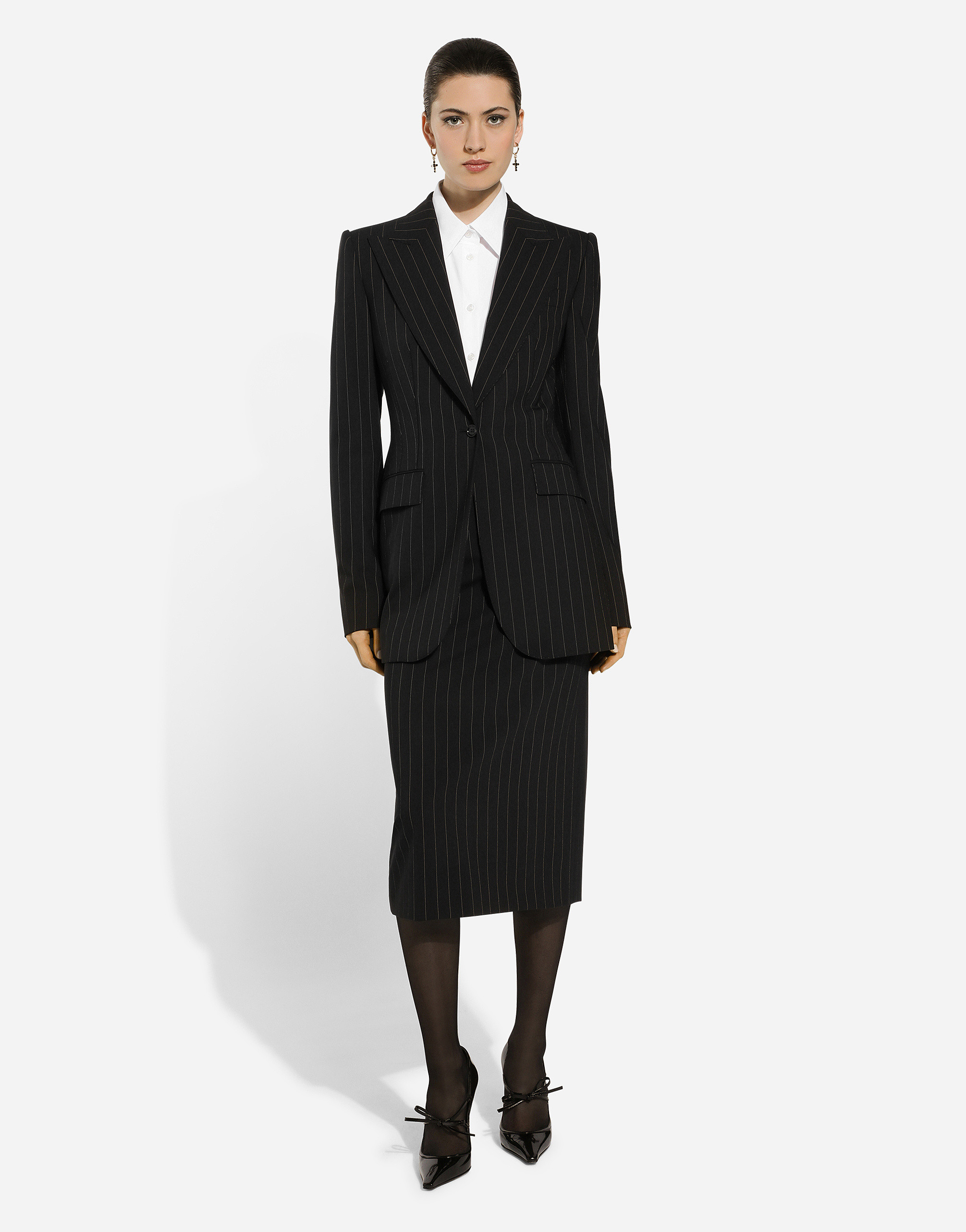 https://asset.dolcegabbana.com.cn/dg-prod-pim/1761290412-322-F29YLTFRBDK-STRIPED-2.png