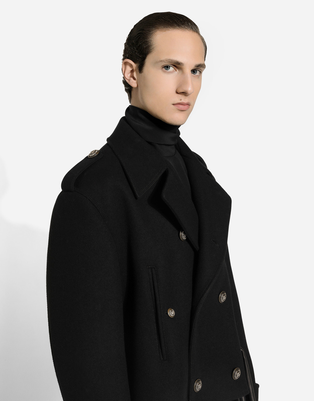 羊毛短款军装大衣5