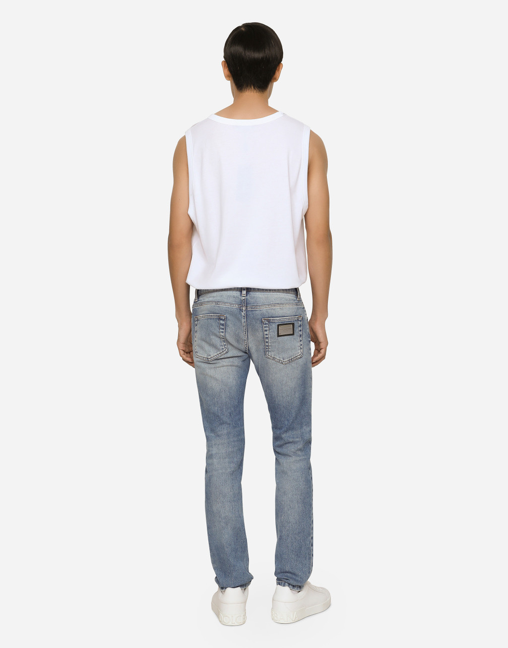 紧身款破损细节天蓝色弹力牛仔裤3