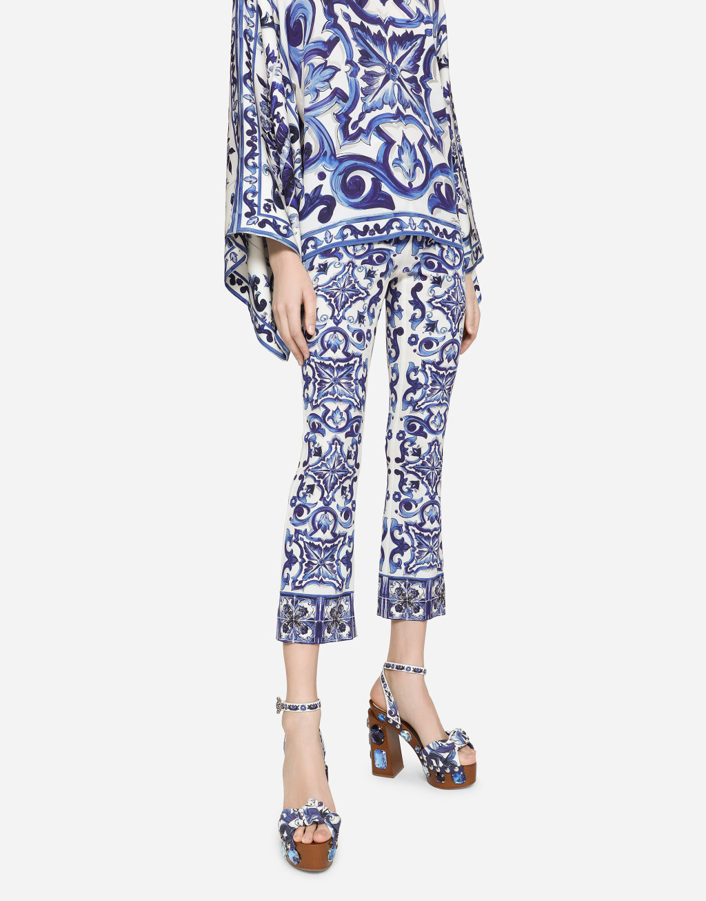 马约利卡印花素绉缎喇叭裤4