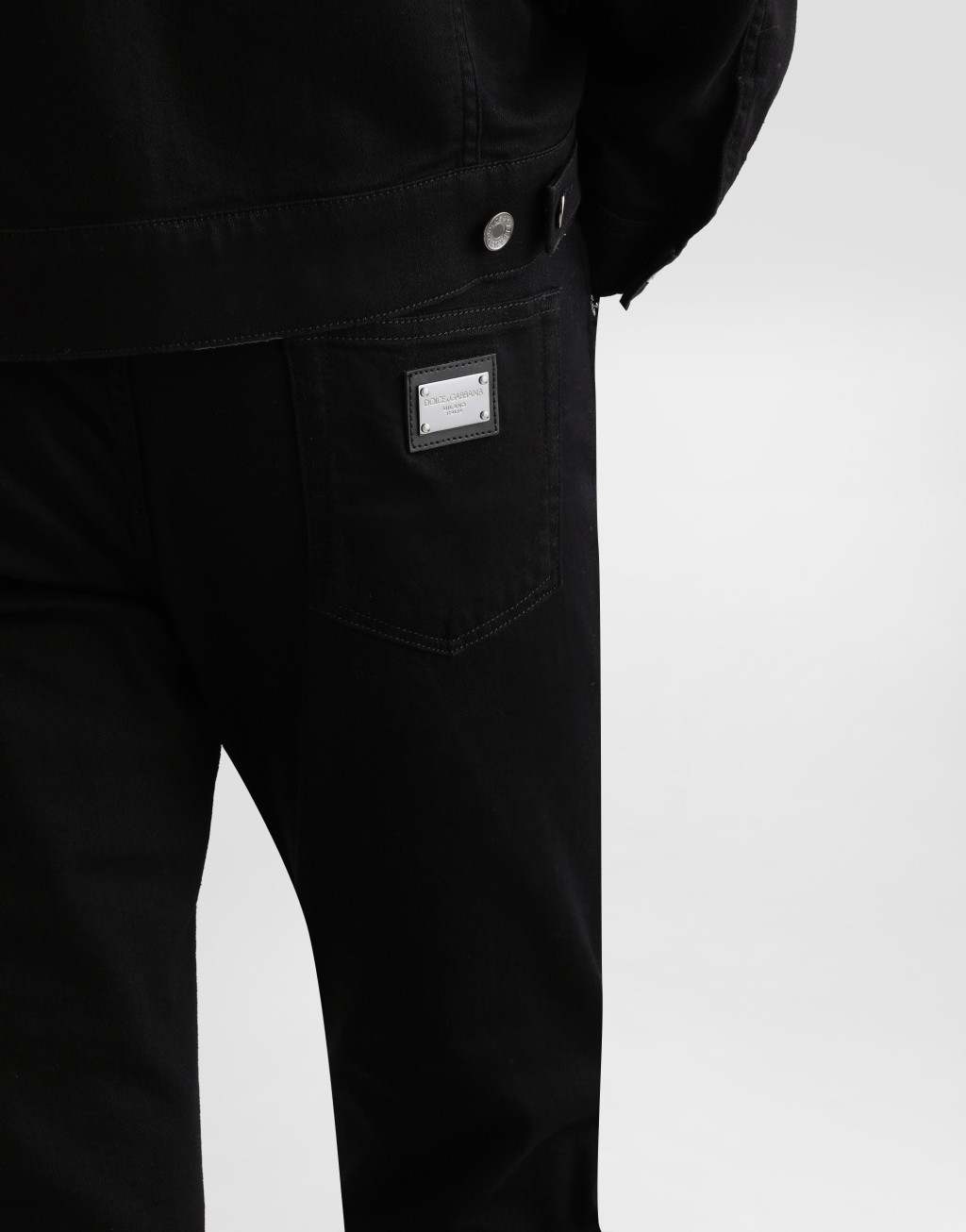 紧身款黑色洗水弹力牛仔裤5