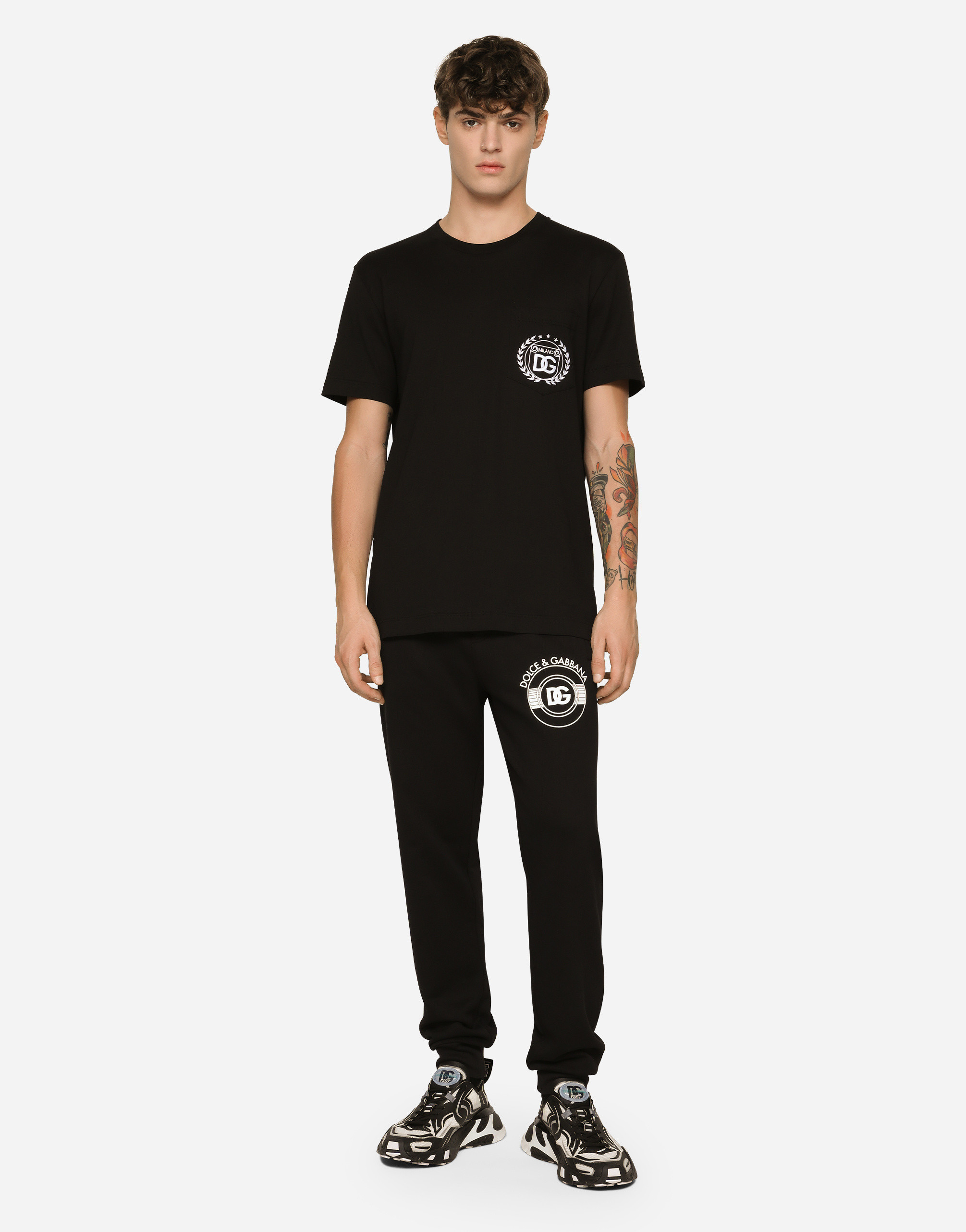 https://asset.dolcegabbana.com.cn/dg-prod-pim/1761312984-322-GV2VHTG7J6C-BLACK-2.png