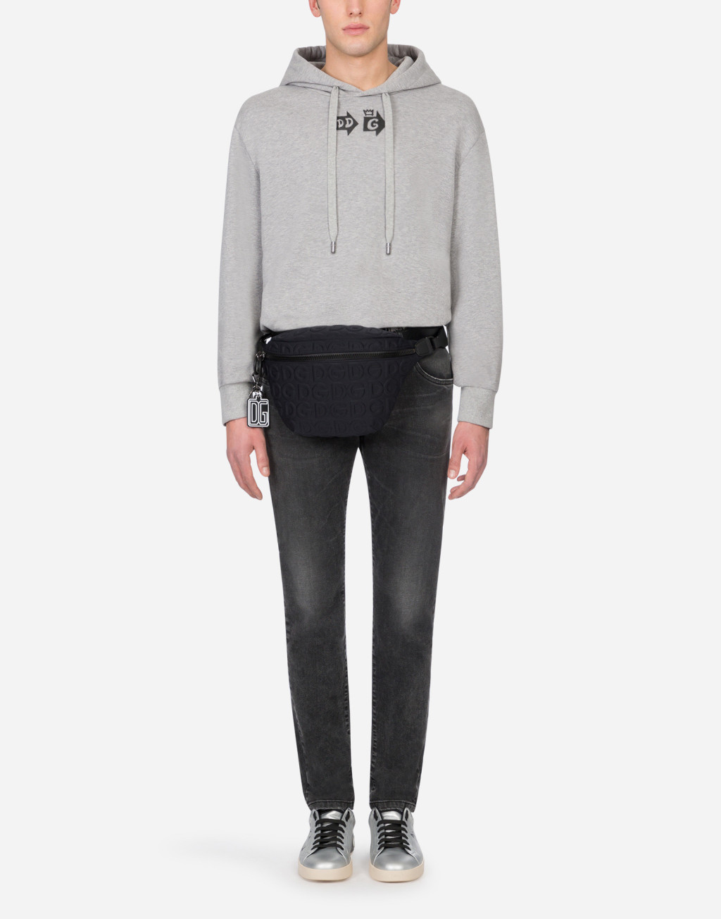 紧身款灰色洗水弹力牛仔裤7