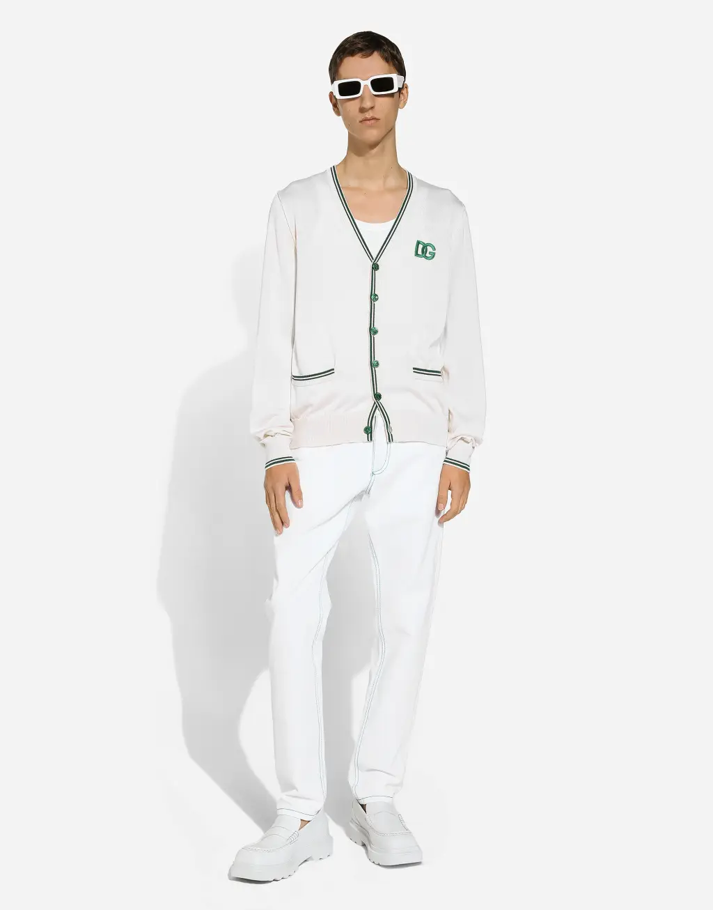 常规款丹宁牛仔裤