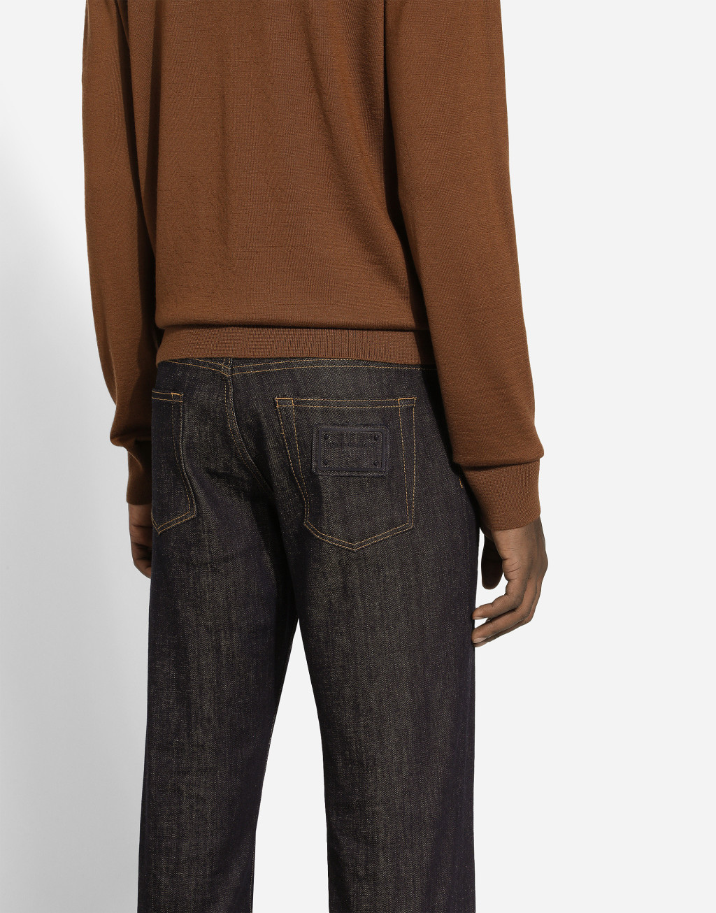 修身款弹力丹宁牛仔裤4