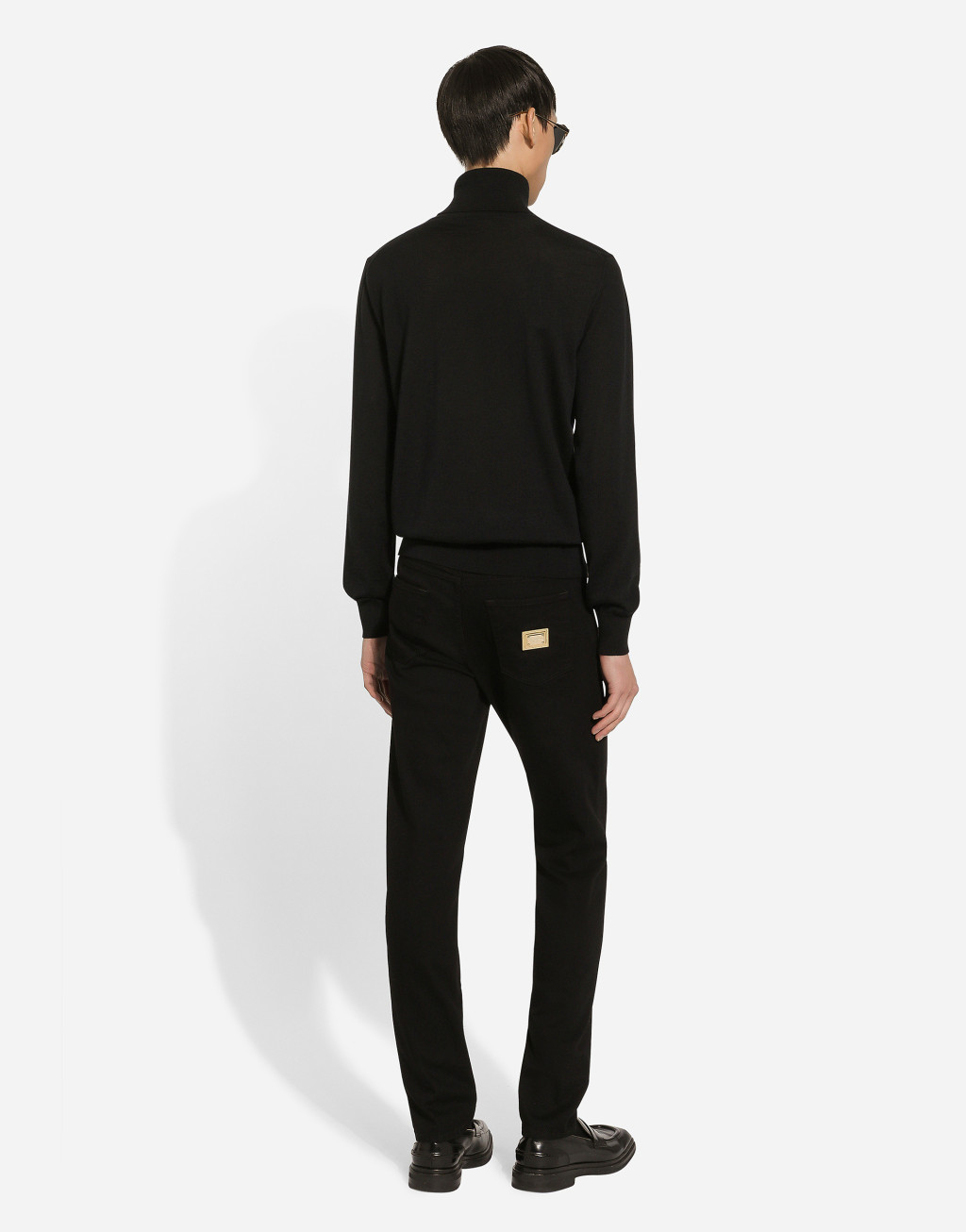 修身款弹力丹宁牛仔裤3