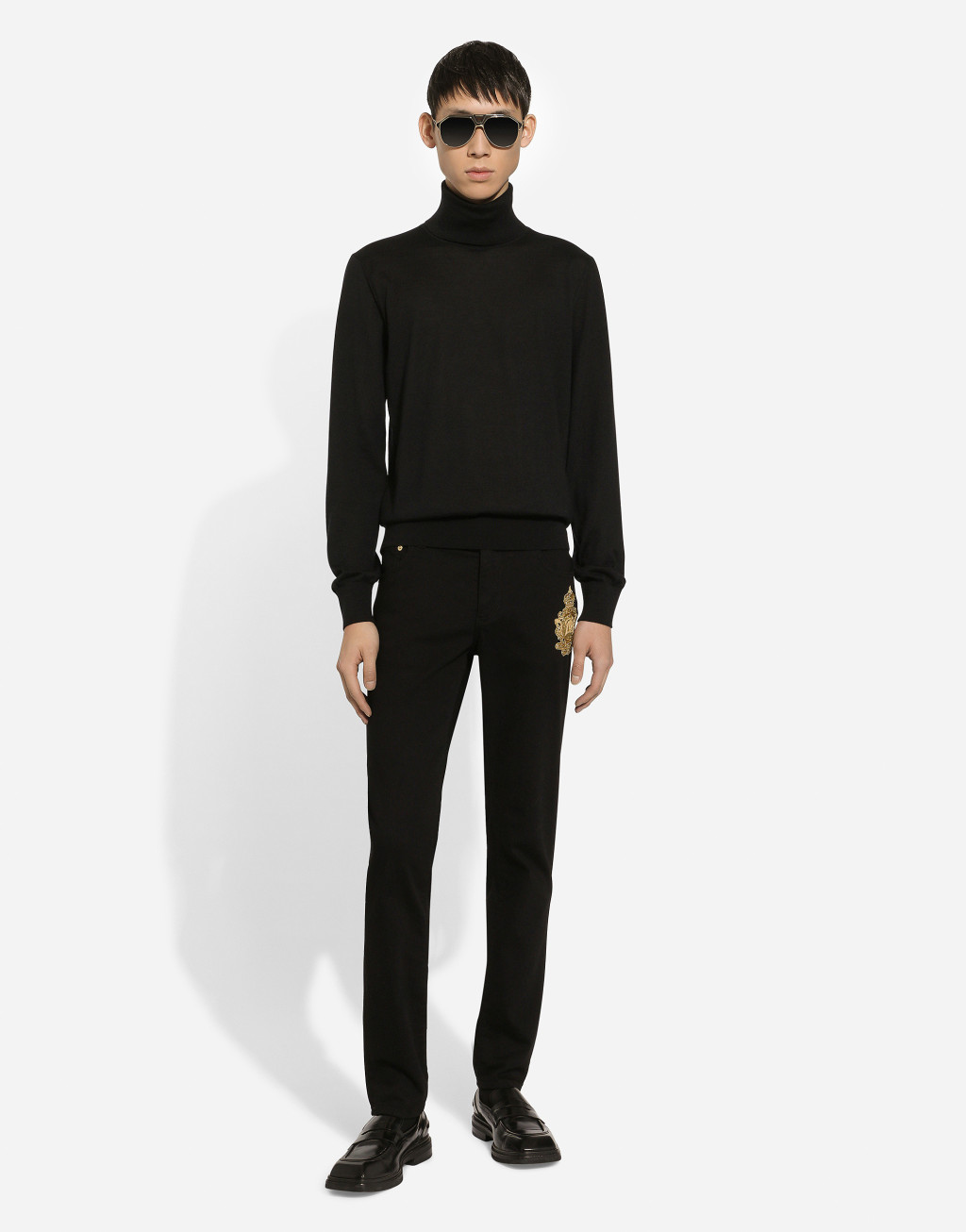 修身款弹力丹宁牛仔裤2