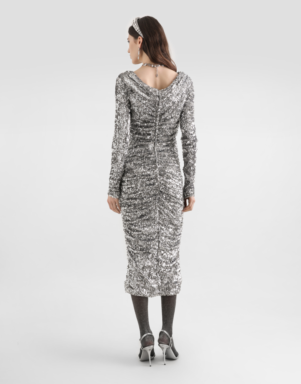 亮片垂褶连衣裙3