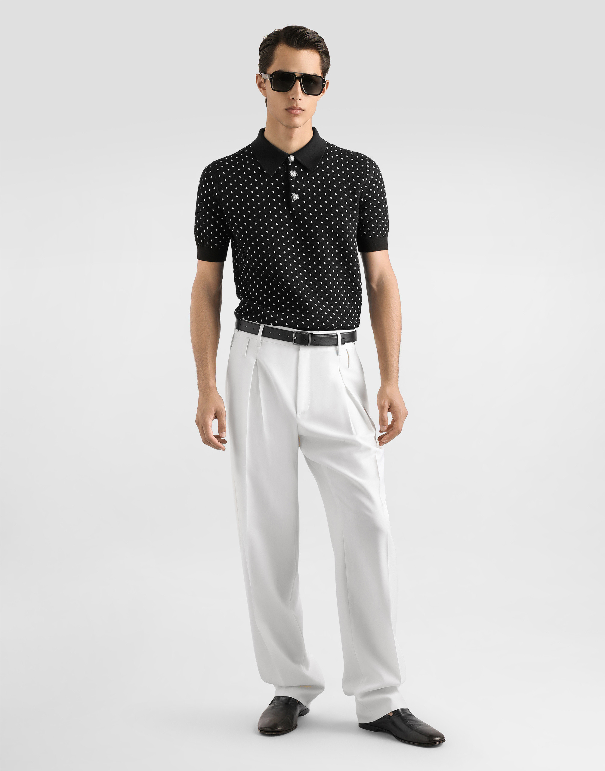https://asset.dolcegabbana.com.cn/dg-prod-pim/1764733251-322-GXZ02ZJGMFB-BLACK2FWHITE-2.png
