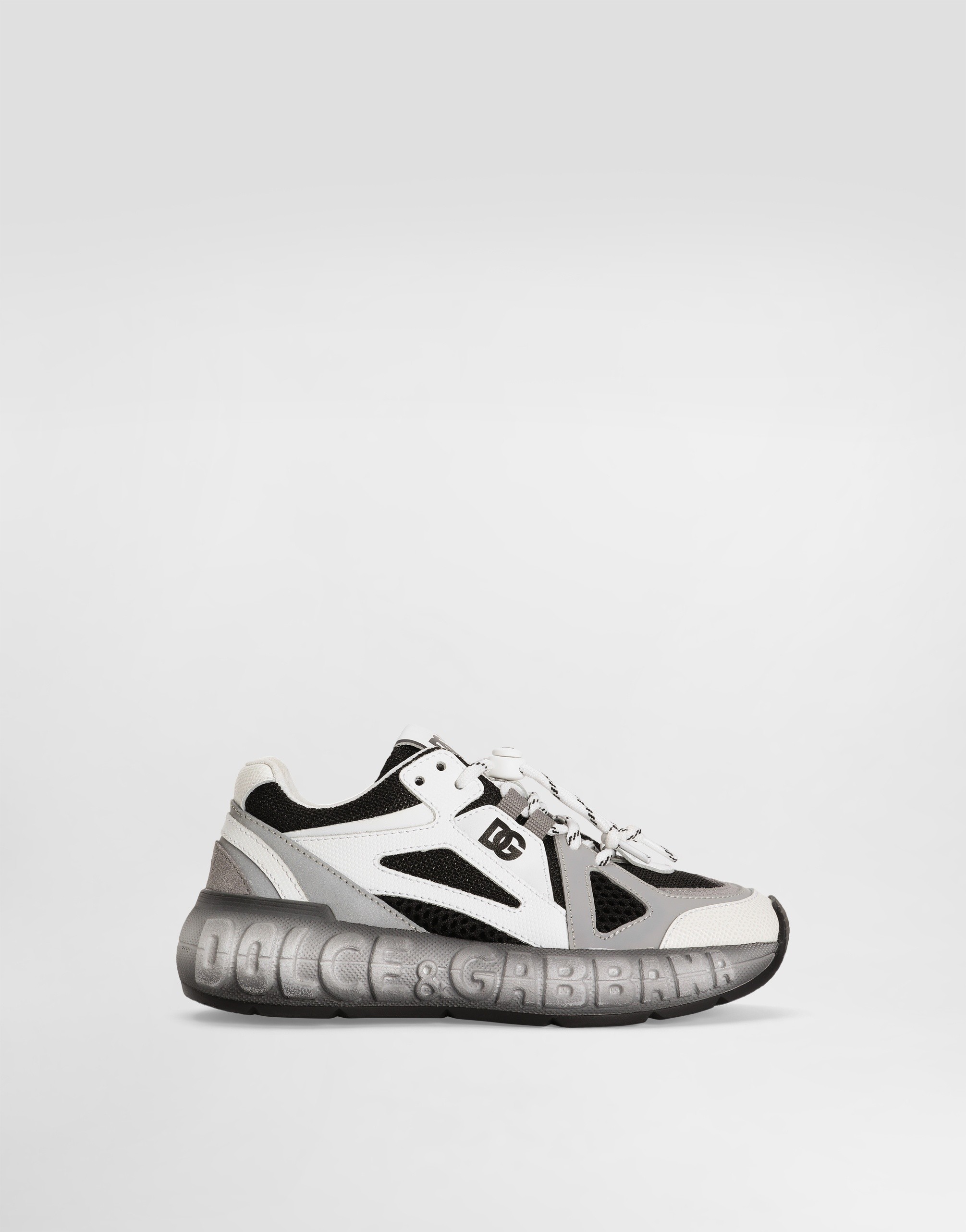 https://asset.dolcegabbana.com.cn/dg-prod-pim/1765350352-322-DA5290AX260-NERO2FBIANCO2FGRIGIO-1.png