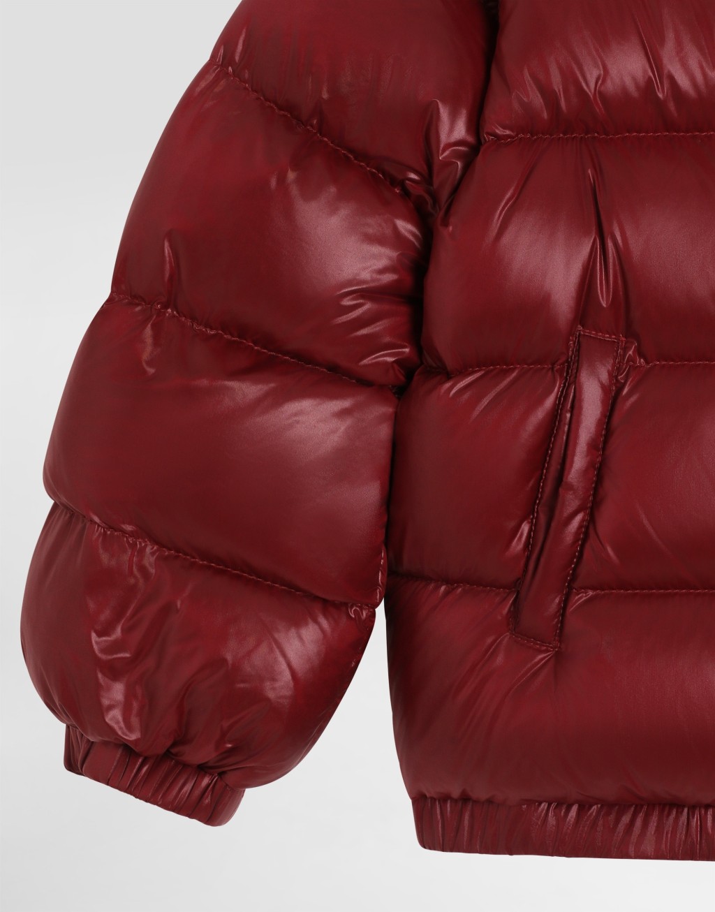 DG刺绣长款尼龙羽绒服5