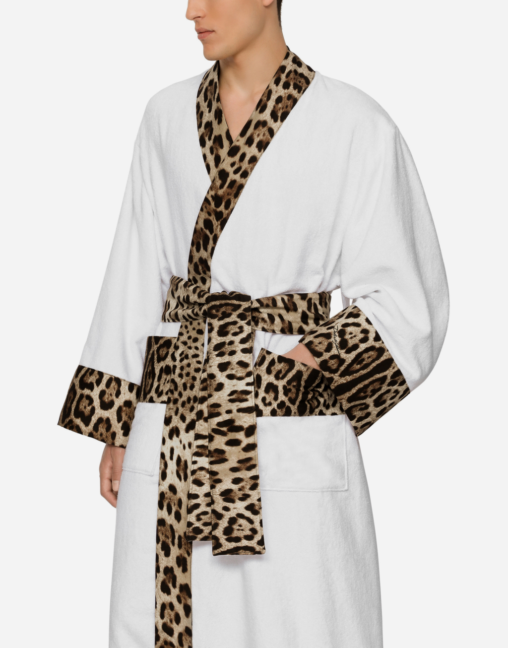 陶瓷香氛蜡烛 - 广藿香 + 棉质毛圈织物浴袍套组9