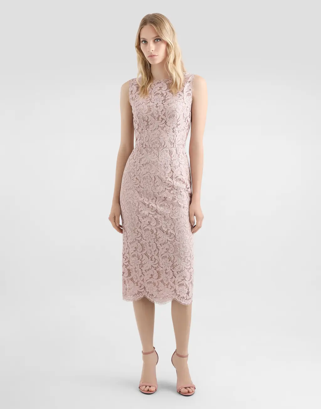 绳绣蕾丝连衣裙