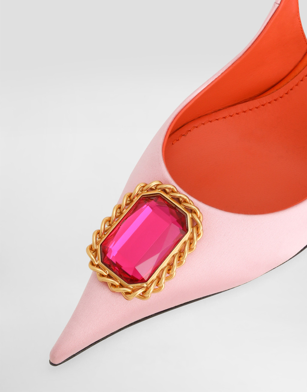 缎面装饰高跟鞋4