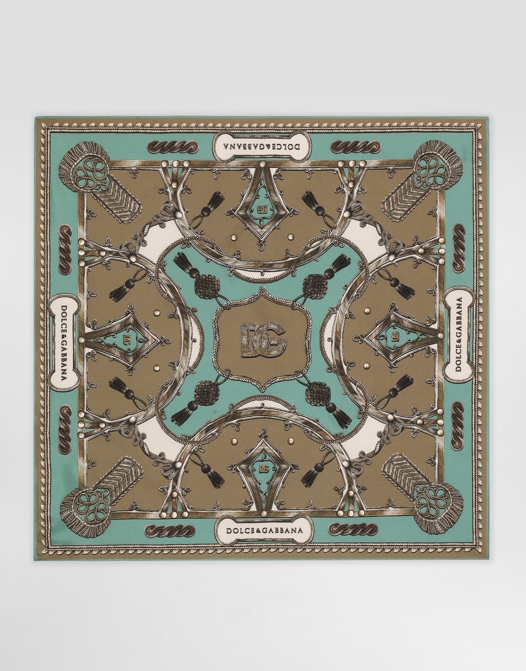 Cargo印花丝斜纹方巾70x701