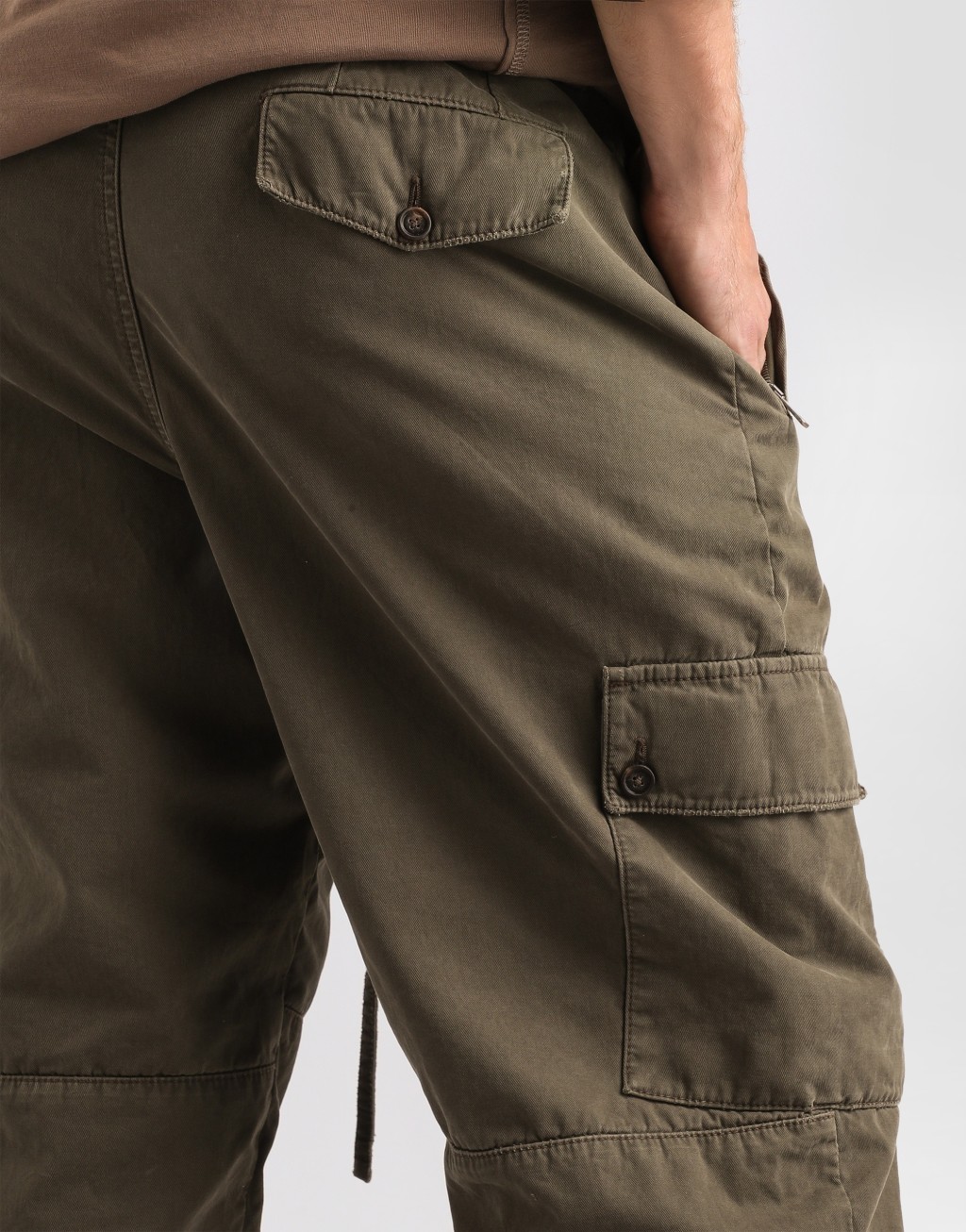 树脂涂层华达呢长裤5