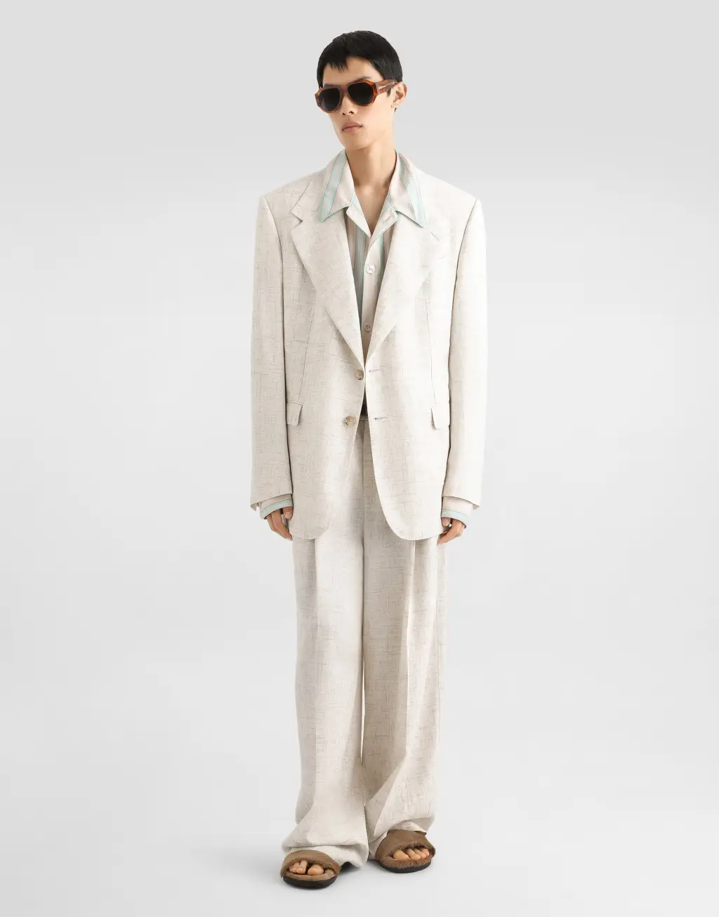 粗花呢质感亚麻粘胶混纺单排扣夹克