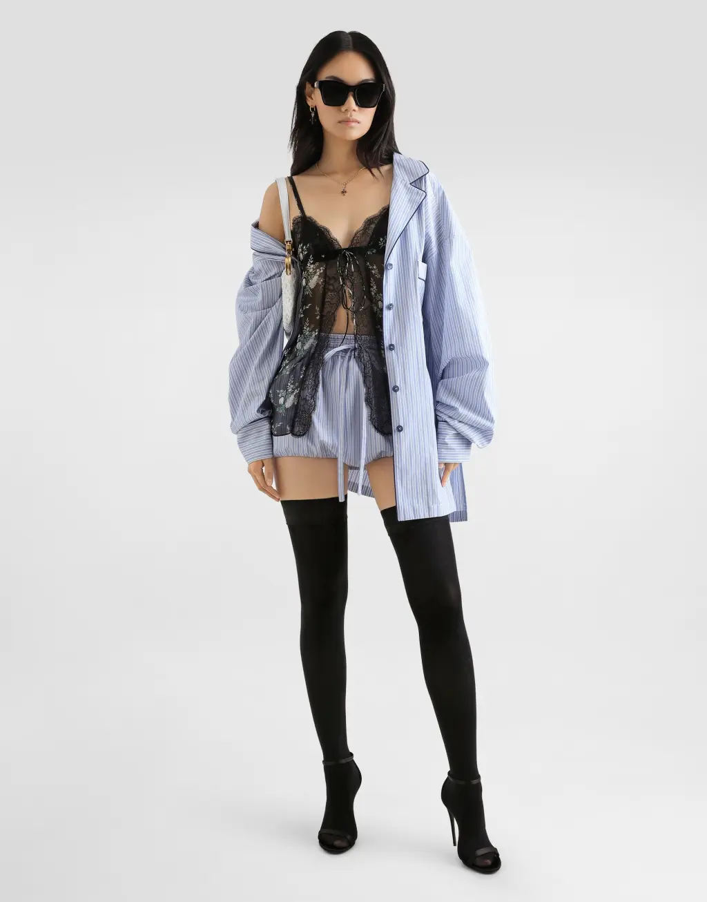 条纹面料优雅衬衫