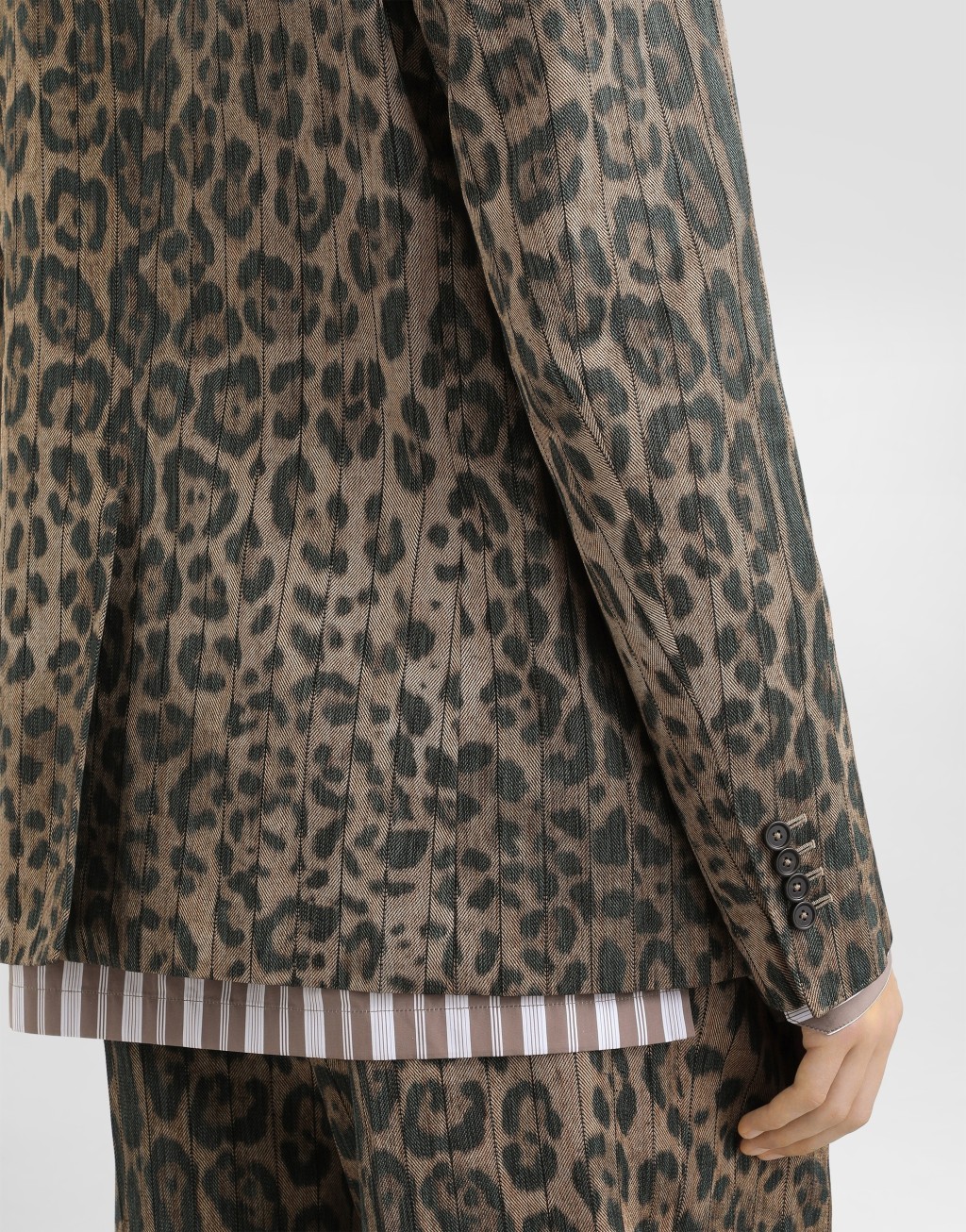 豹纹提花双排扣夹克6