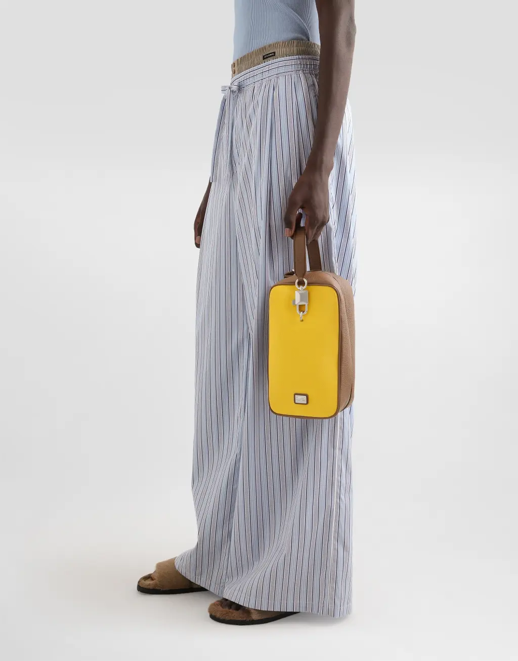 Lock帆布与小牛皮手袋