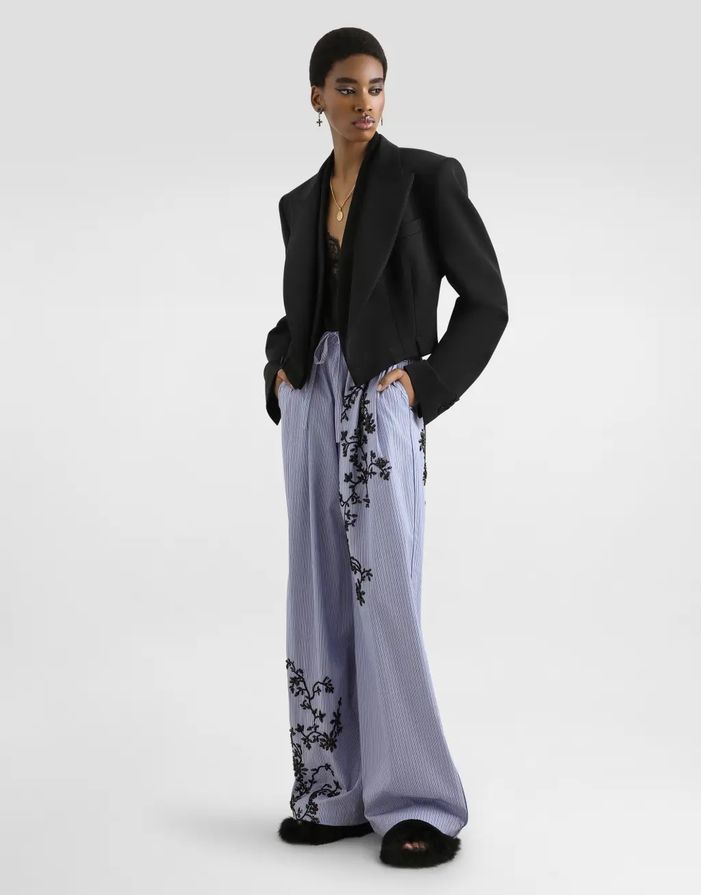 条纹府绸花卉刺绣长裤