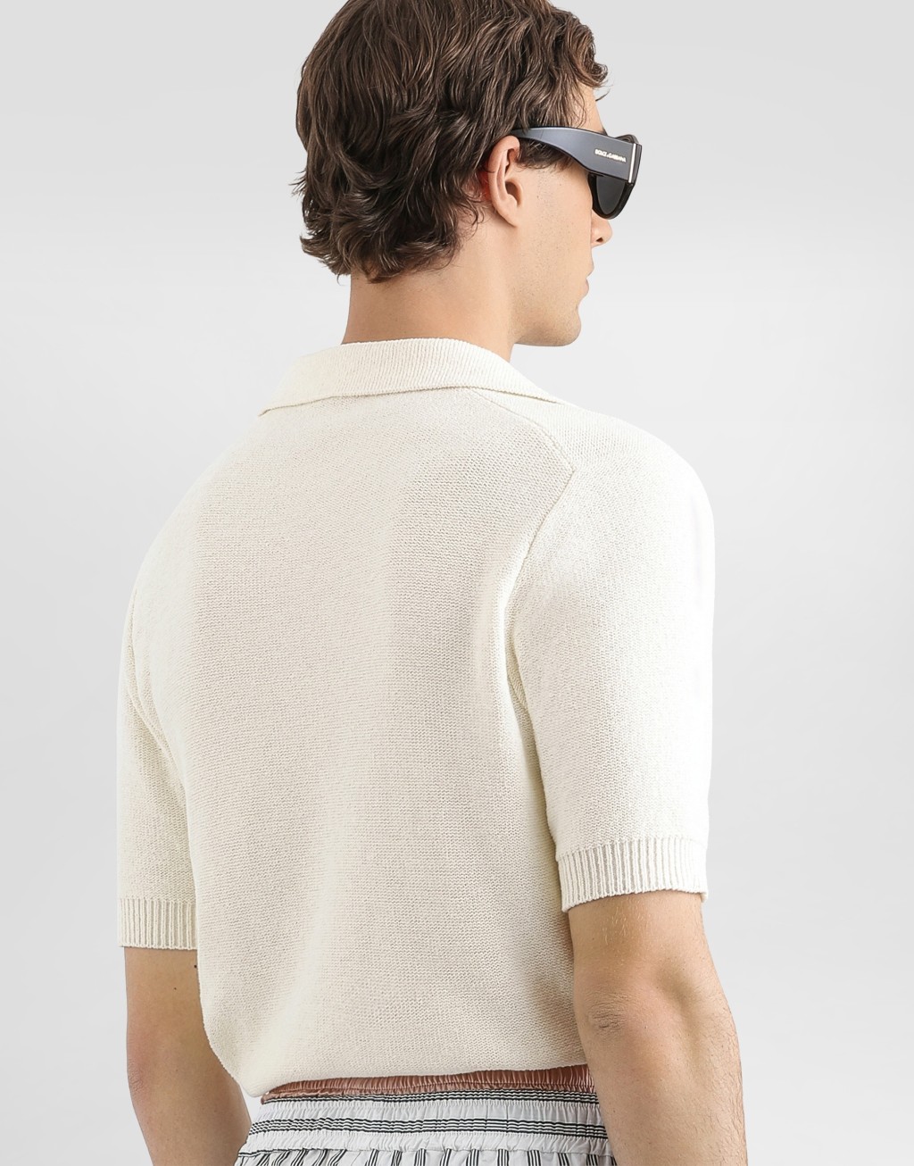 配抽绳设计的 Serafino 套头衫6