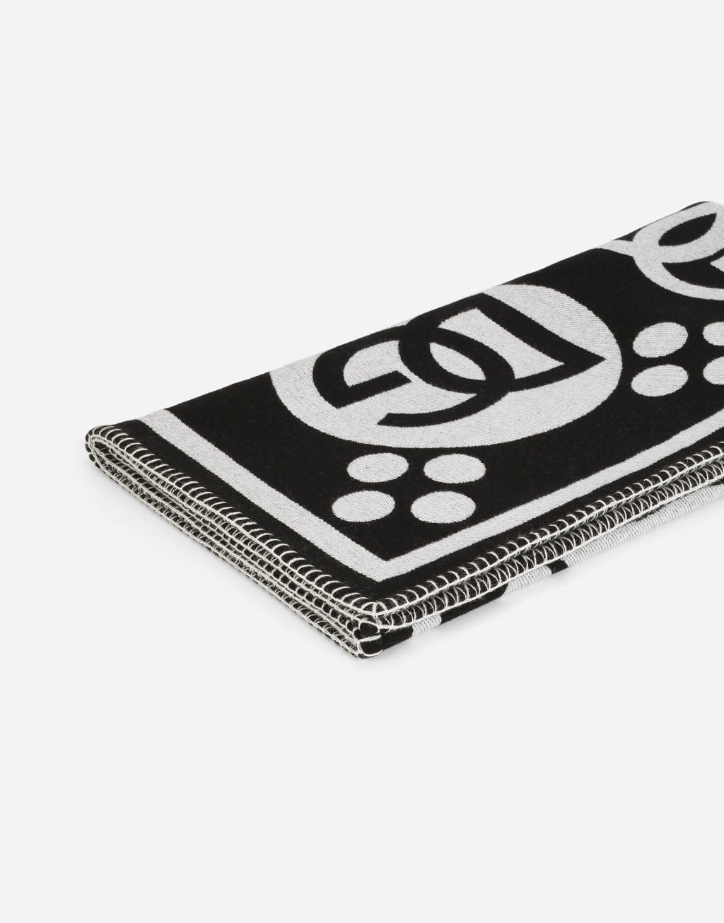 羊毛与羊驼毛提花盖毯4