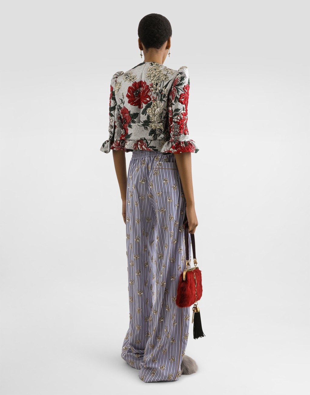 单排扣花卉荷叶边外套3