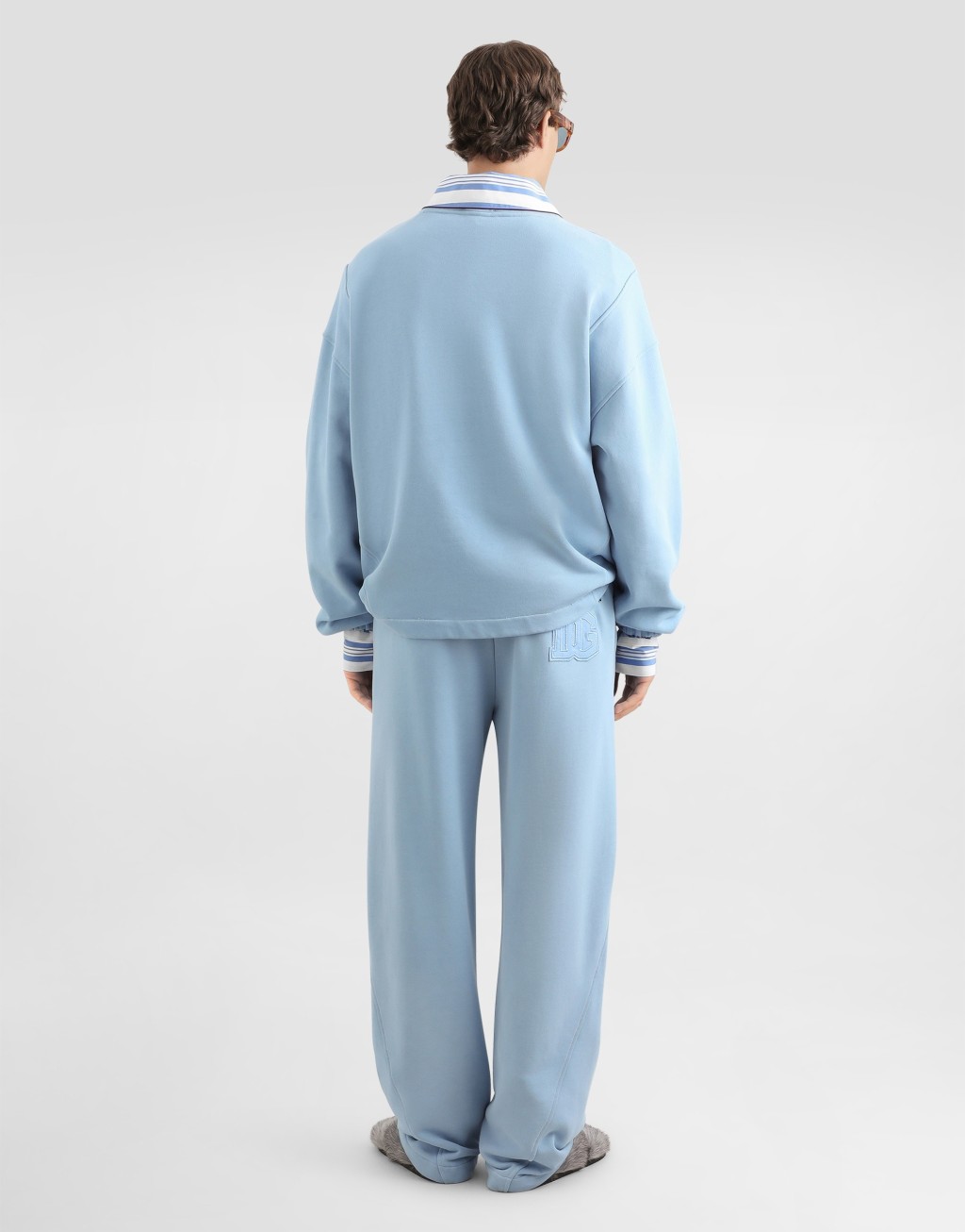 经特殊工艺处理棉质卫衣3