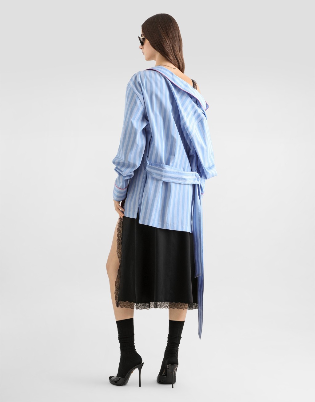 真丝缎面吊带连衣裙3