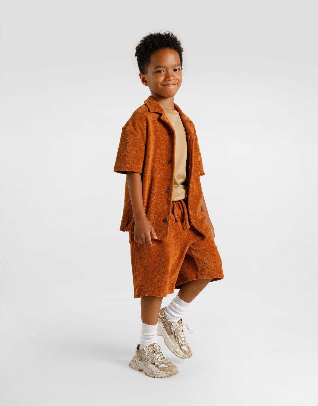 带DG徽标的弹力棉T恤7