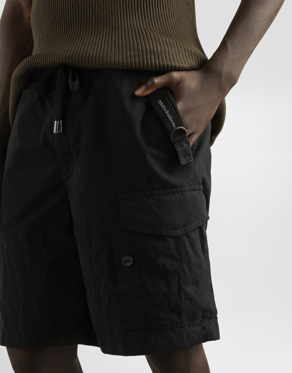 打蜡罗缎百慕大短裤4